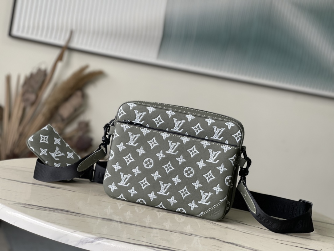 Bagsaaa L0vis Vvtt0n M12490 Trio Messenger Bag - 25cm