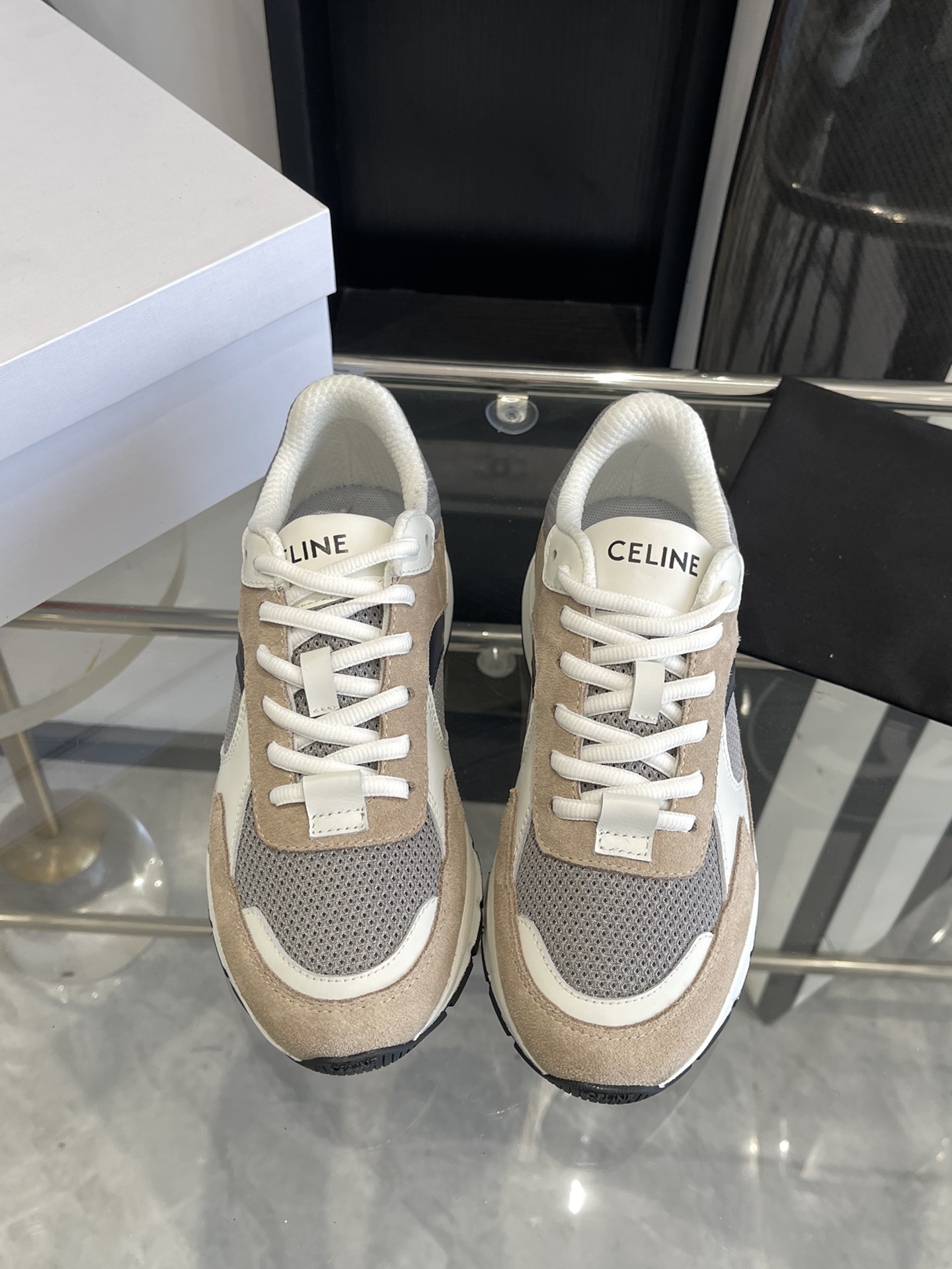 Bagsaaa Ce1i*e Runner Cr-03 Low Lace-Up Sneaker In Mesh, Suede & Calfskin Beige