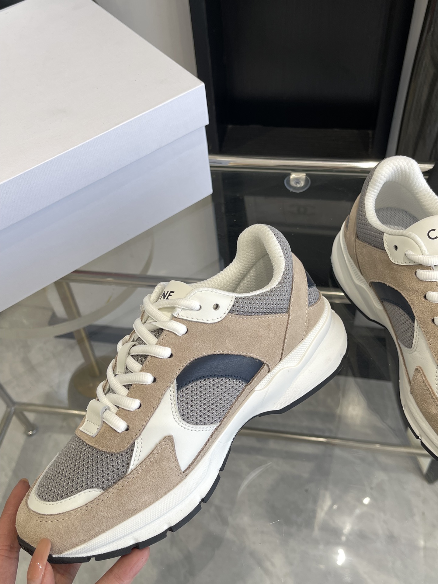 Bagsaaa Ce1i*e Runner Cr-03 Low Lace-Up Sneaker In Mesh, Suede & Calfskin Beige
