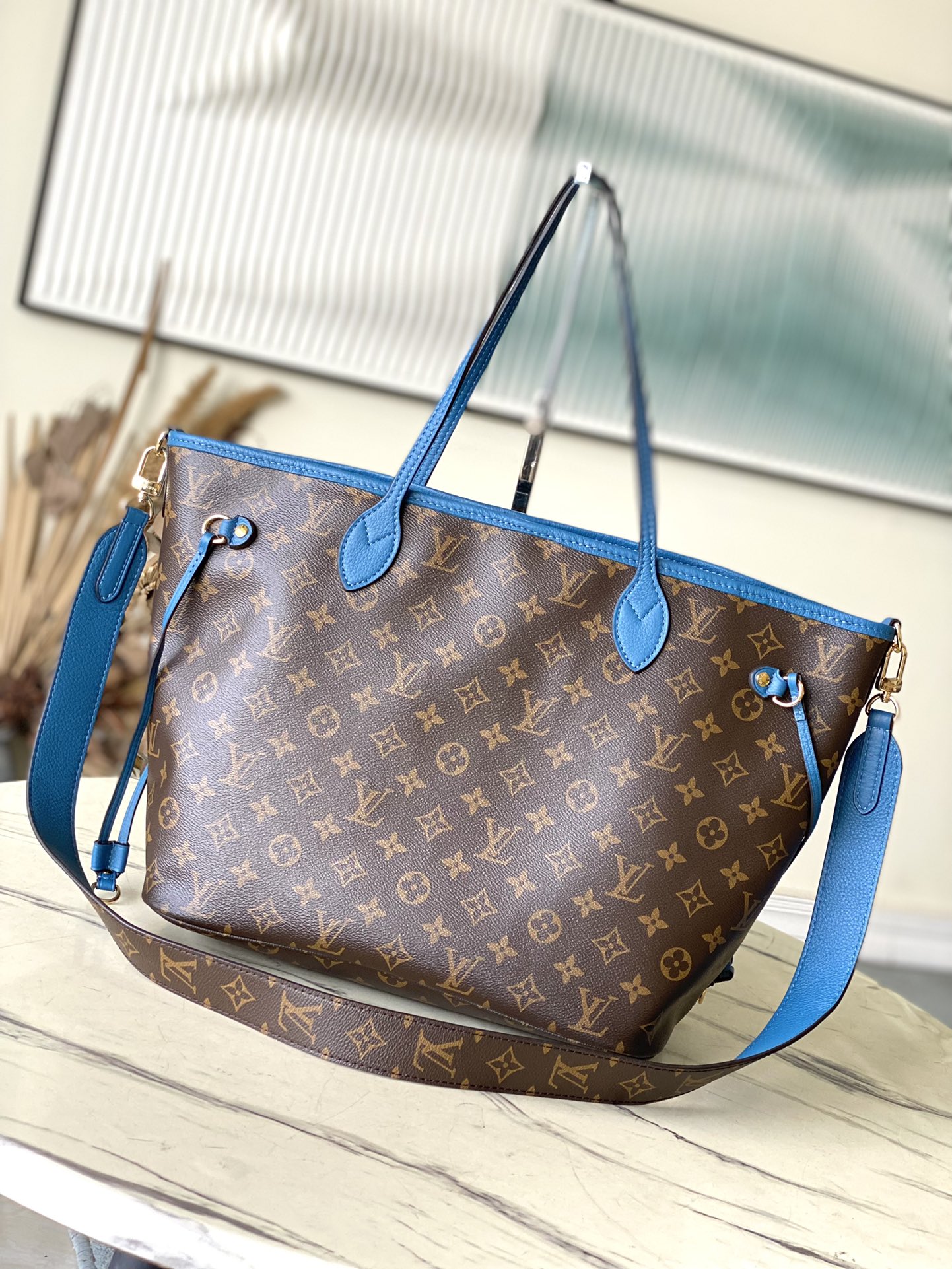Bagsaaa LV M13753 Neverfull Reversible Bandoulière Inside Out MM Tote Bag Blue - 31 x 28 x 14 cm