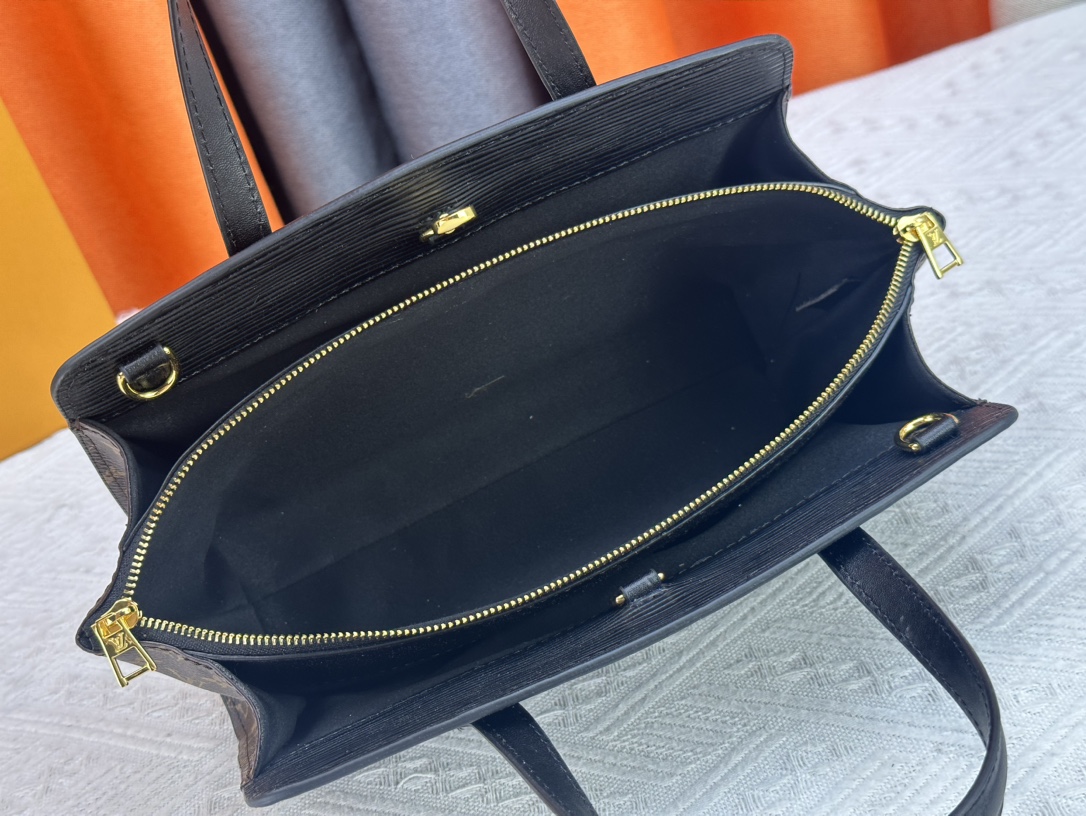 Bagsaaa L0vis Vvtt0n M11791 Varenne East West Bag Black - 32 x 24 x 7 cm