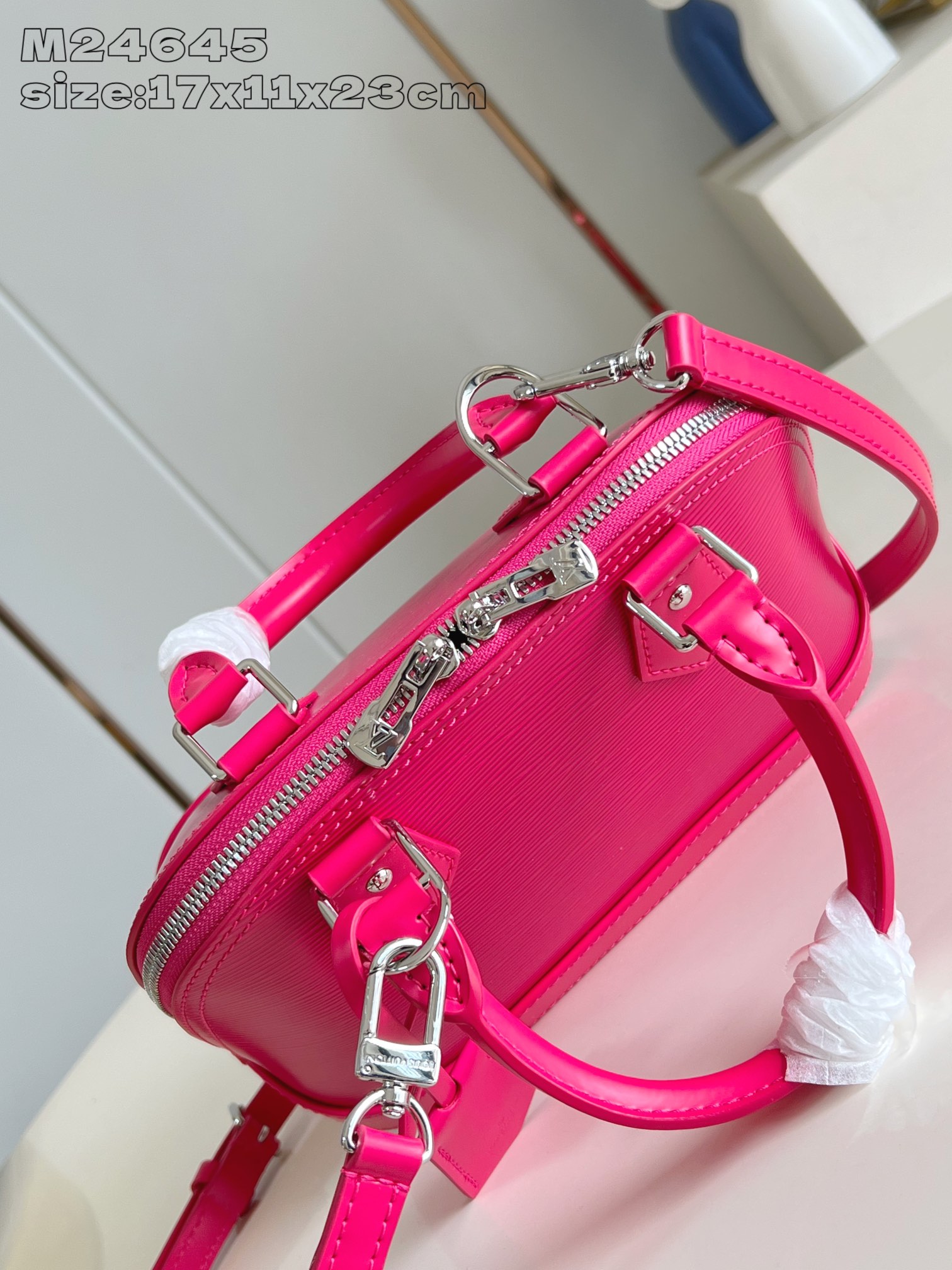 Bagsaaa L0vis Vvtt0n M11382 Alma BB Pomegranate Red - 23.5cm