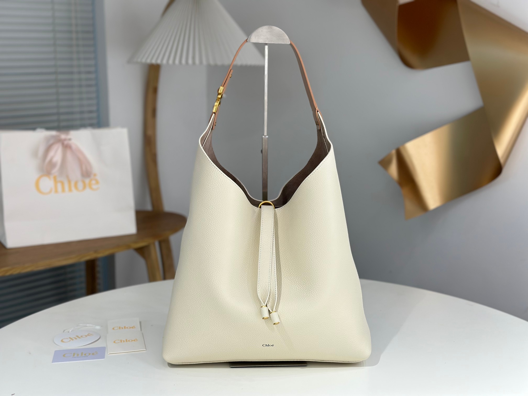 Bagsaaa Chloe Marcie hobo bag in grained leather beige - 36cm