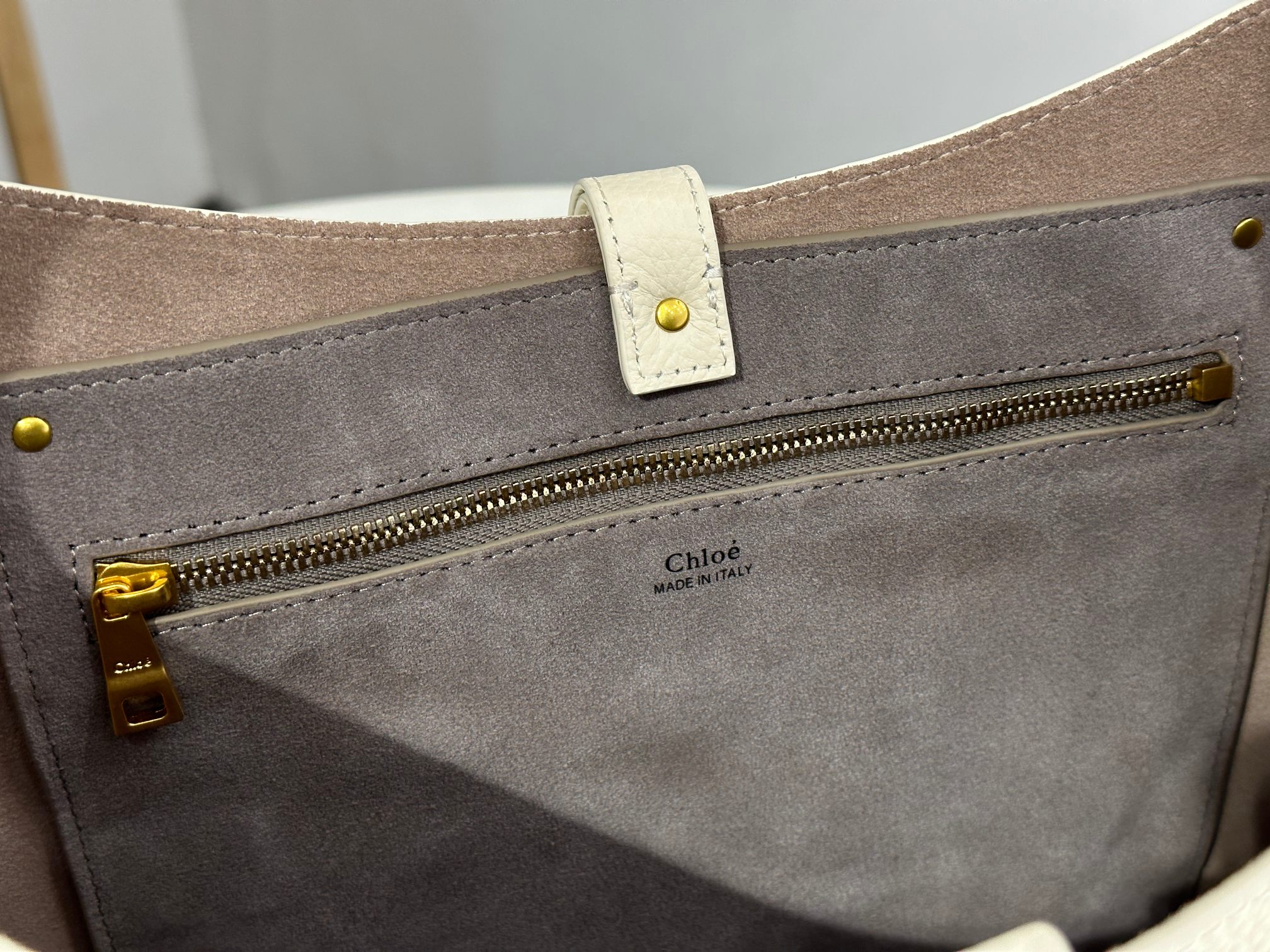 Bagsaaa Chloe Marcie hobo bag in grained leather beige - 36cm