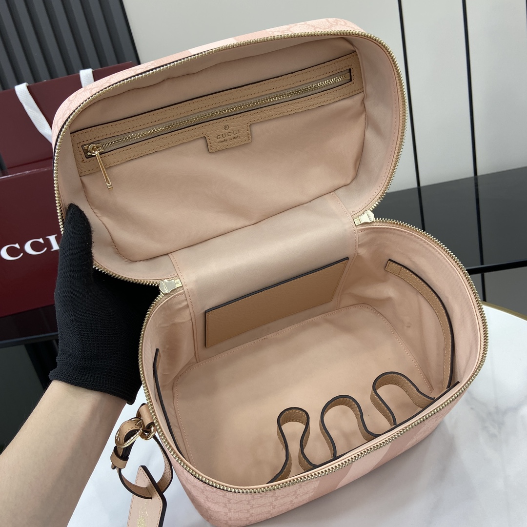 Bagsaaa Gvc*1 Porter medium travel bag 811489 pink - 25cm