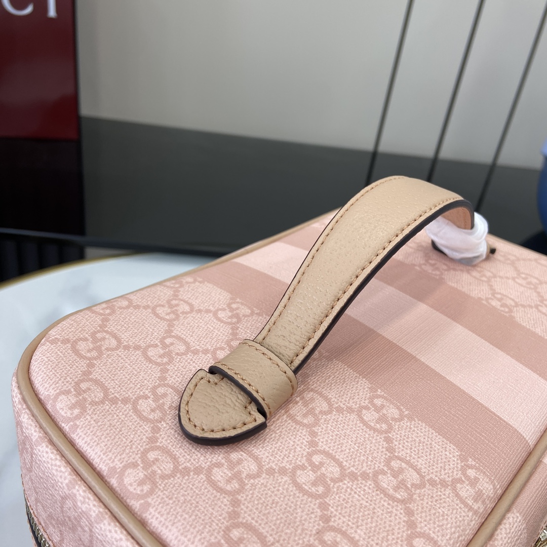 Bagsaaa Gvc*1 Porter medium travel bag 811489 pink - 25cm