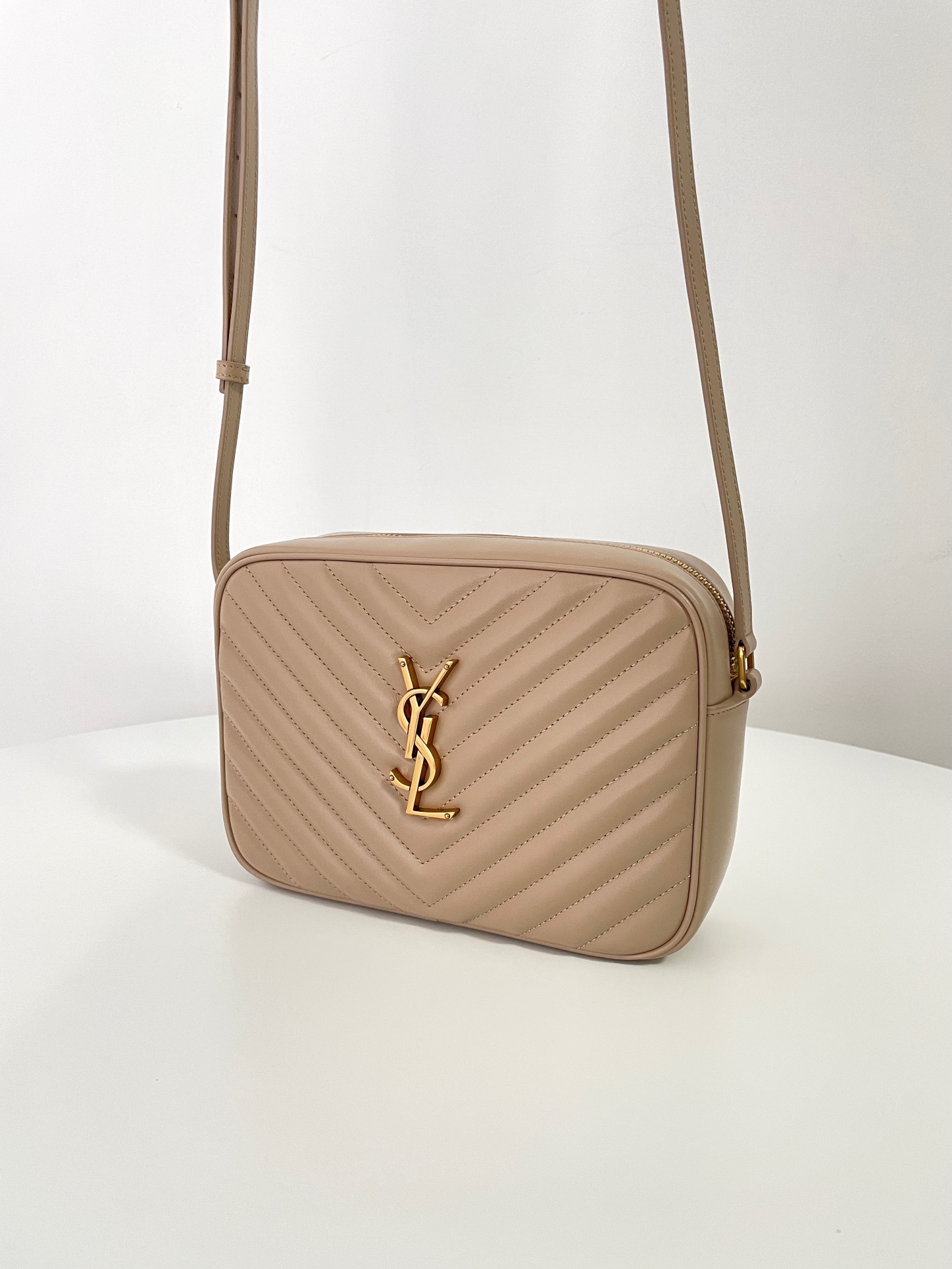 Bagsaaa Y51 lou camera bag in quilted leather 761554 beige - 23cm