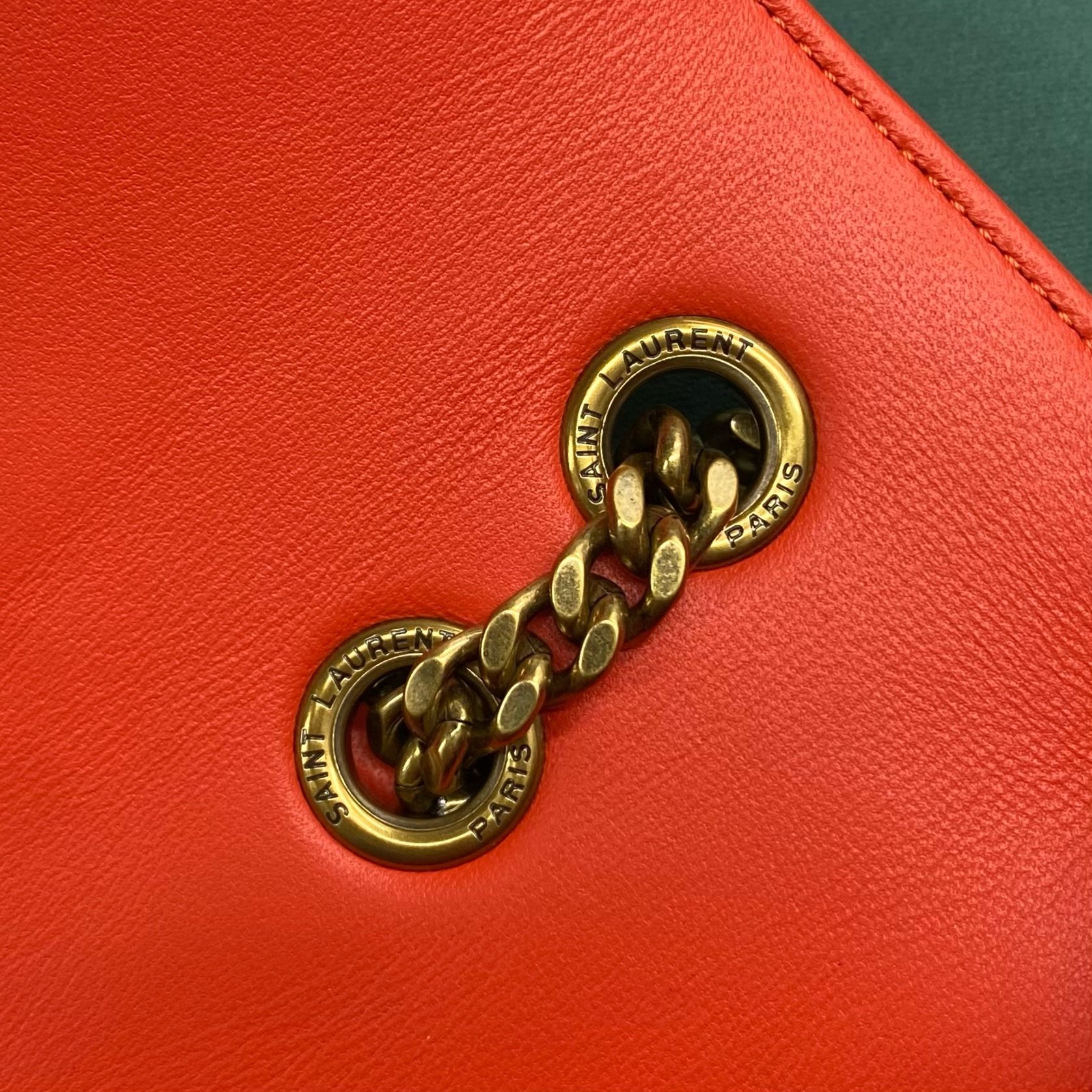 Bagsaaa Y51 Loulou Medium In Matelassé Lambskin 801439 Orange - 29 x 17 x 8 CM