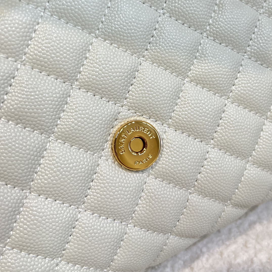 Bagsaaa Y51 envelope medium in quilted grain de poudre embossed leather 600185 white - 24cm
