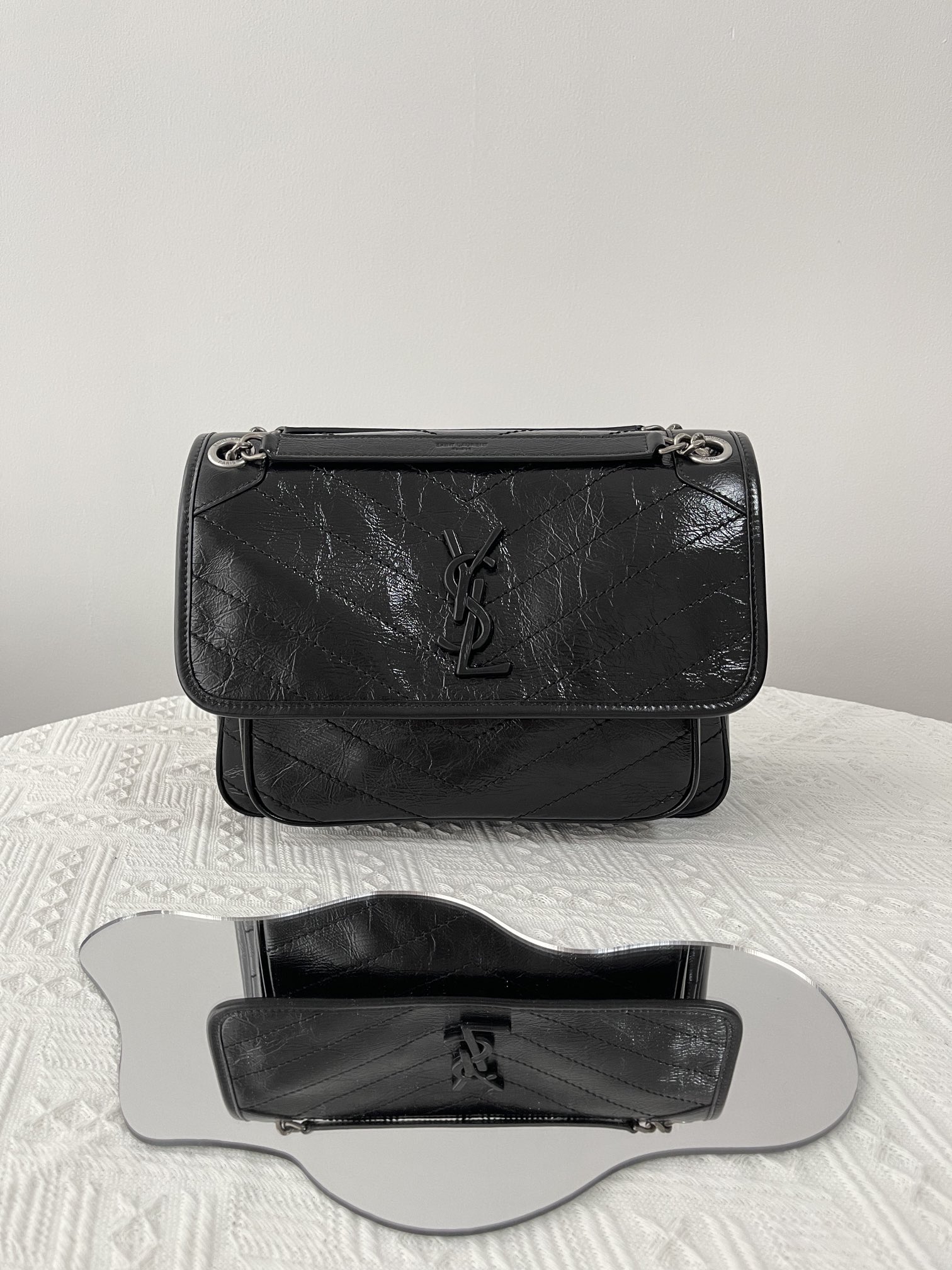 Bagsaaa Y51 niki medium in vintage leather 633158 black & silver - 28cm