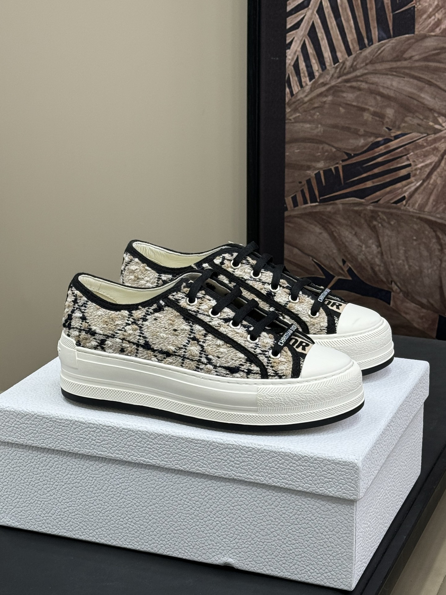 Bagsaaa Walk'n'D10r Platform Sneaker Beige and Black Cannage Tweed