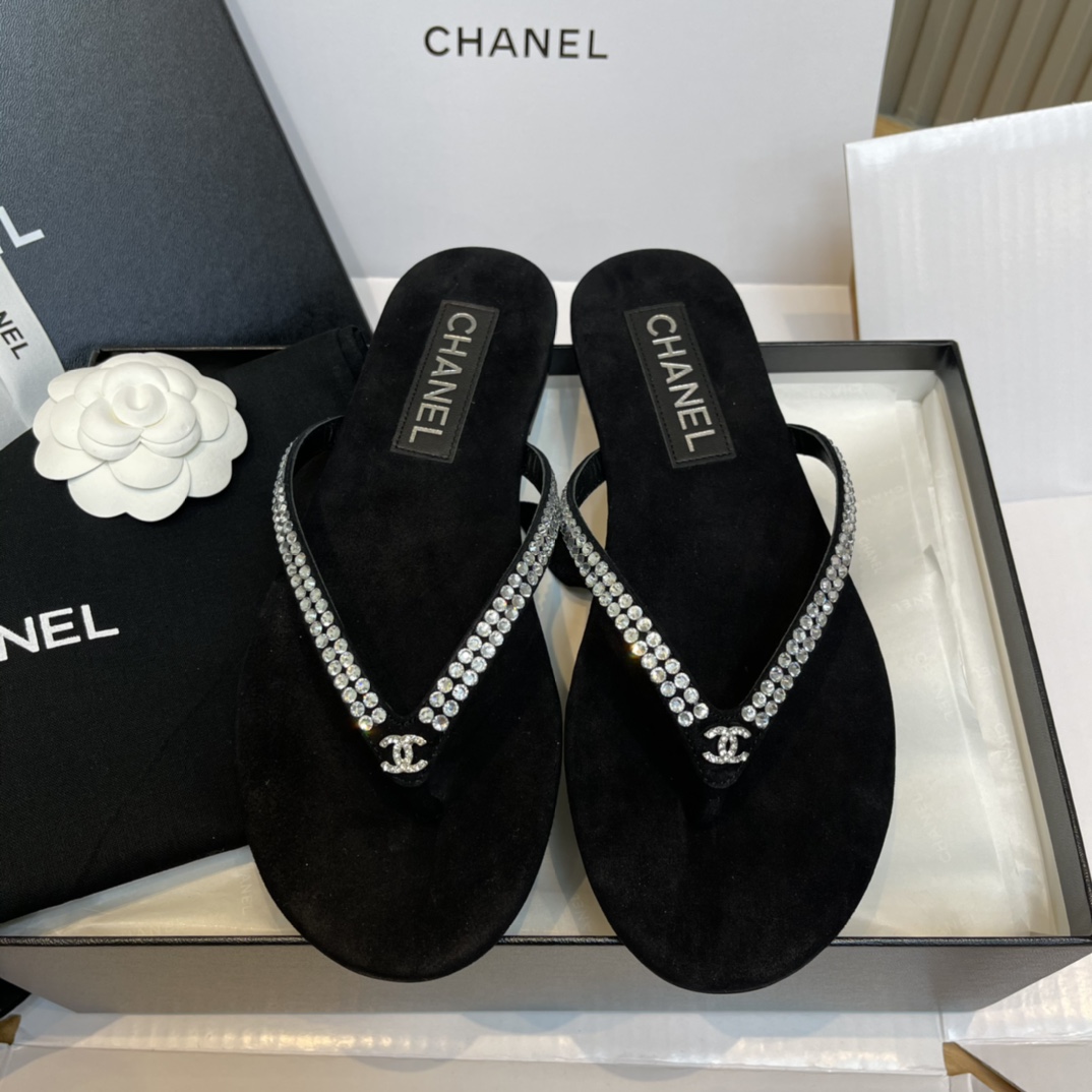 Bagsaaa Ch**el Thongs Suede Kidskin & Strass Black G46205
