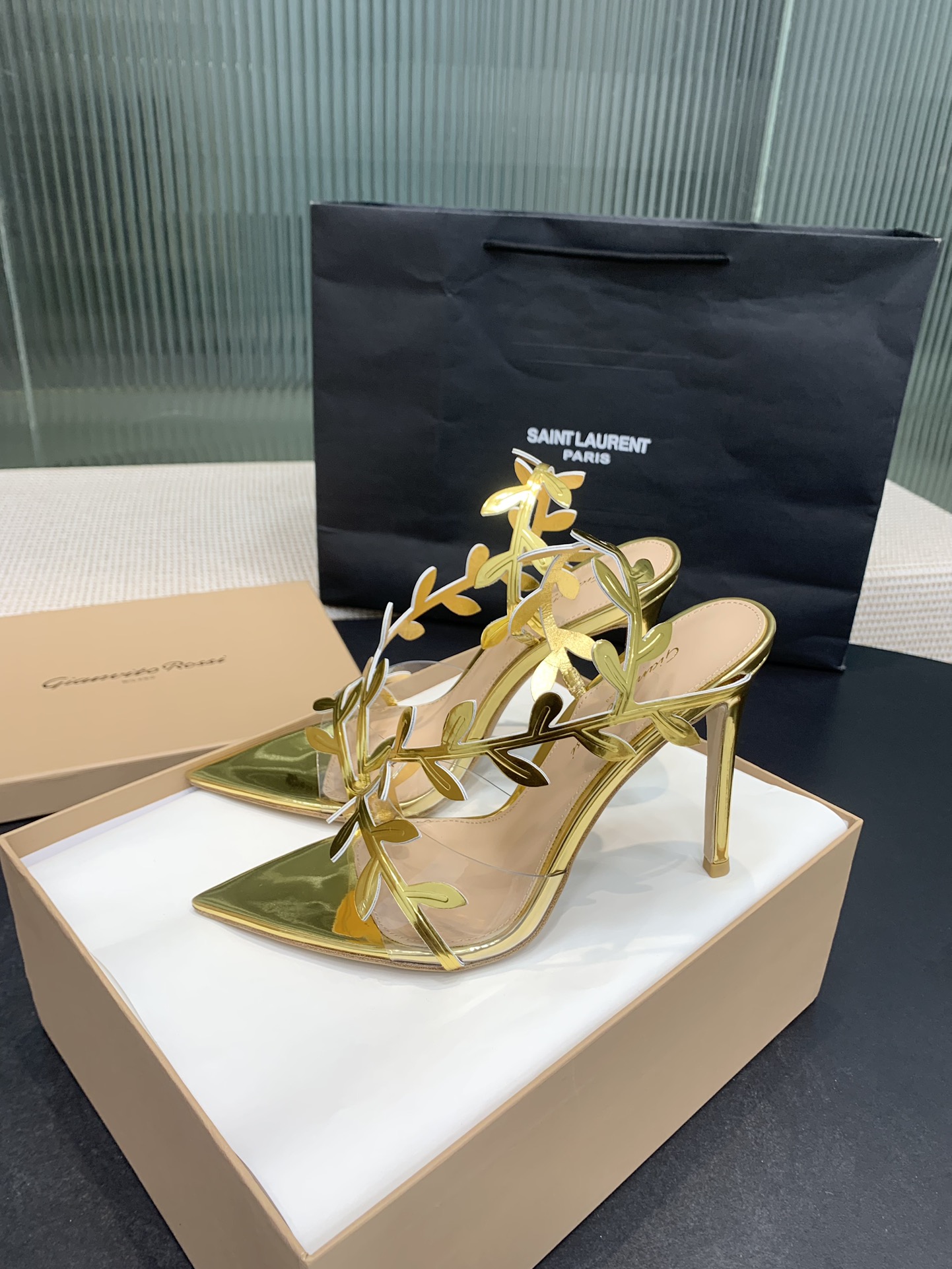 Bagsaaa Gianvito Rossi Flavia Gold - 10.5cm