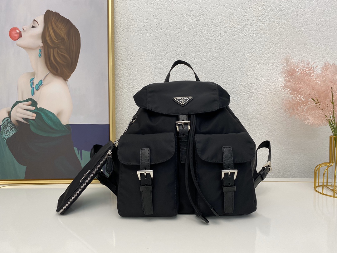 Bagsaaa Pra*a Re-Nylon medium backpack with pouch 1BZ811 black - 32cm