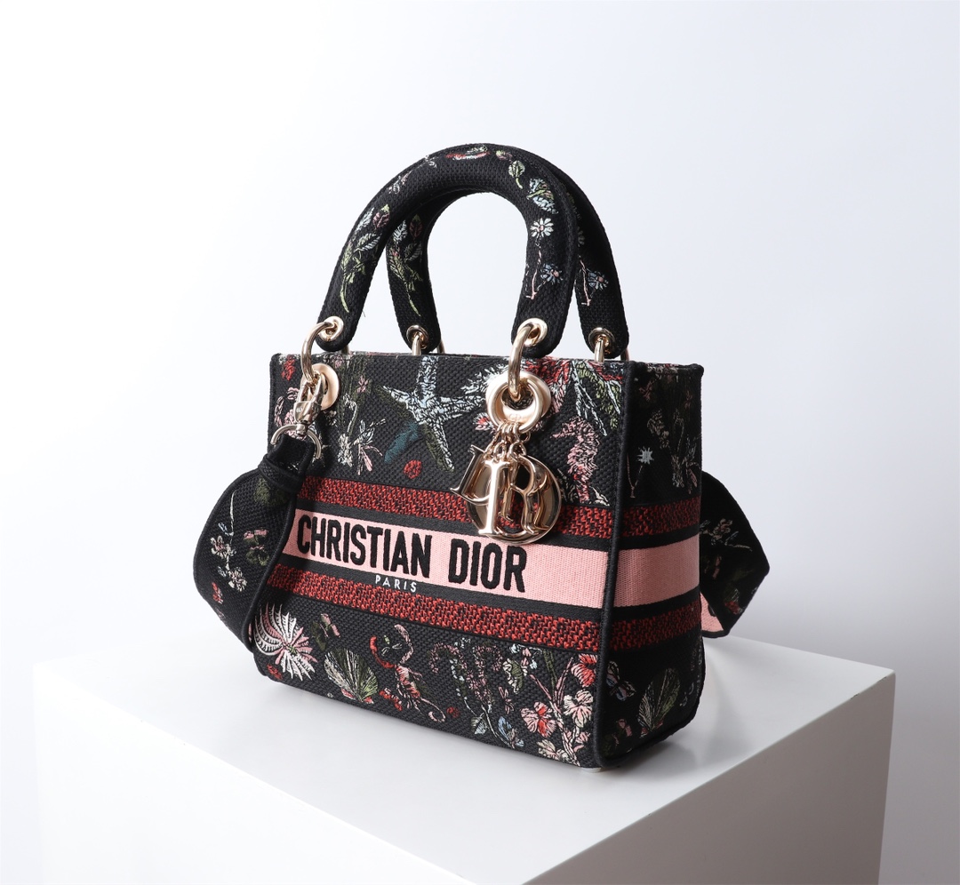 Bagsaaa Medium Lady D-Lite Bag Black Embroidery with Multicolor D10r Cabinet de Curiosités Motif - 24cm