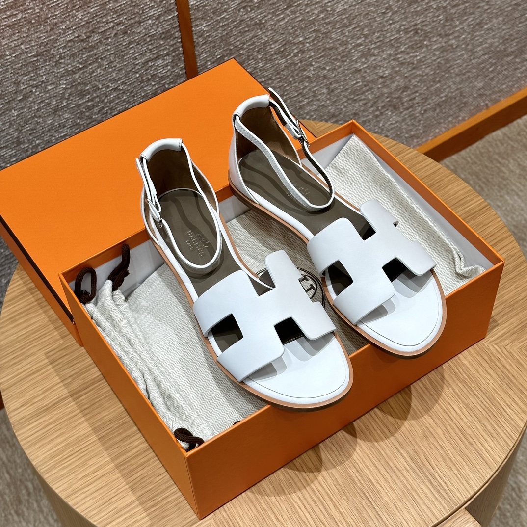 Bagsaaa Herrmes Santorini sandal white