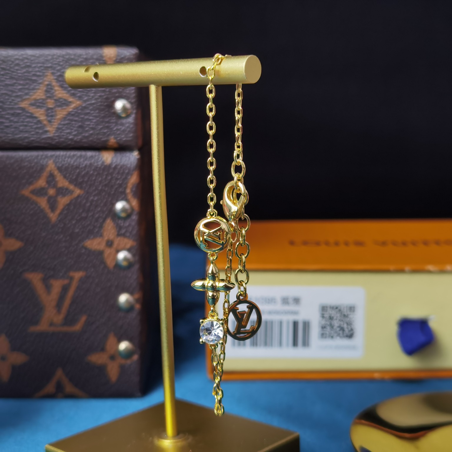 Bagsaaa L0vis Vvtt0n M00374 Petit L0vis Bracelet