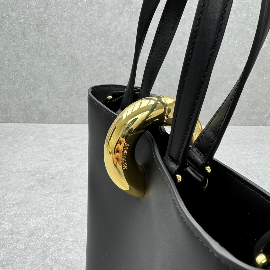 Bagsaaa Jacquemus The small Bambola LA CROISIÈRE mini bucket bag black - 24cm