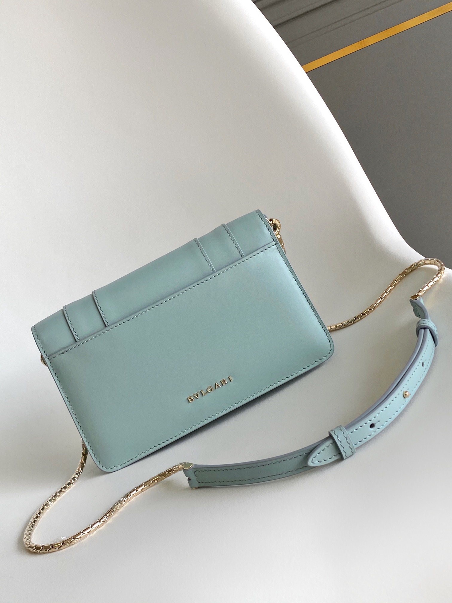 Bagsaaa Bv1g*ai Serpenti Forever Chain Wallet Light Blue - 20cm