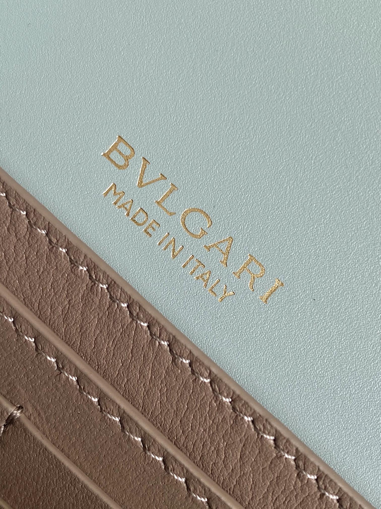 Bagsaaa Bv1g*ai Serpenti Forever Chain Wallet Light Blue - 20cm