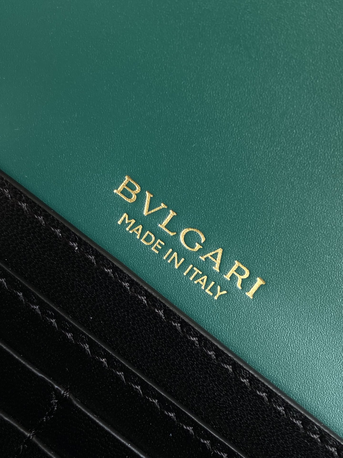 Bagsaaa Bv1g*ai Serpenti Forever Chain Wallet Green - 20cm