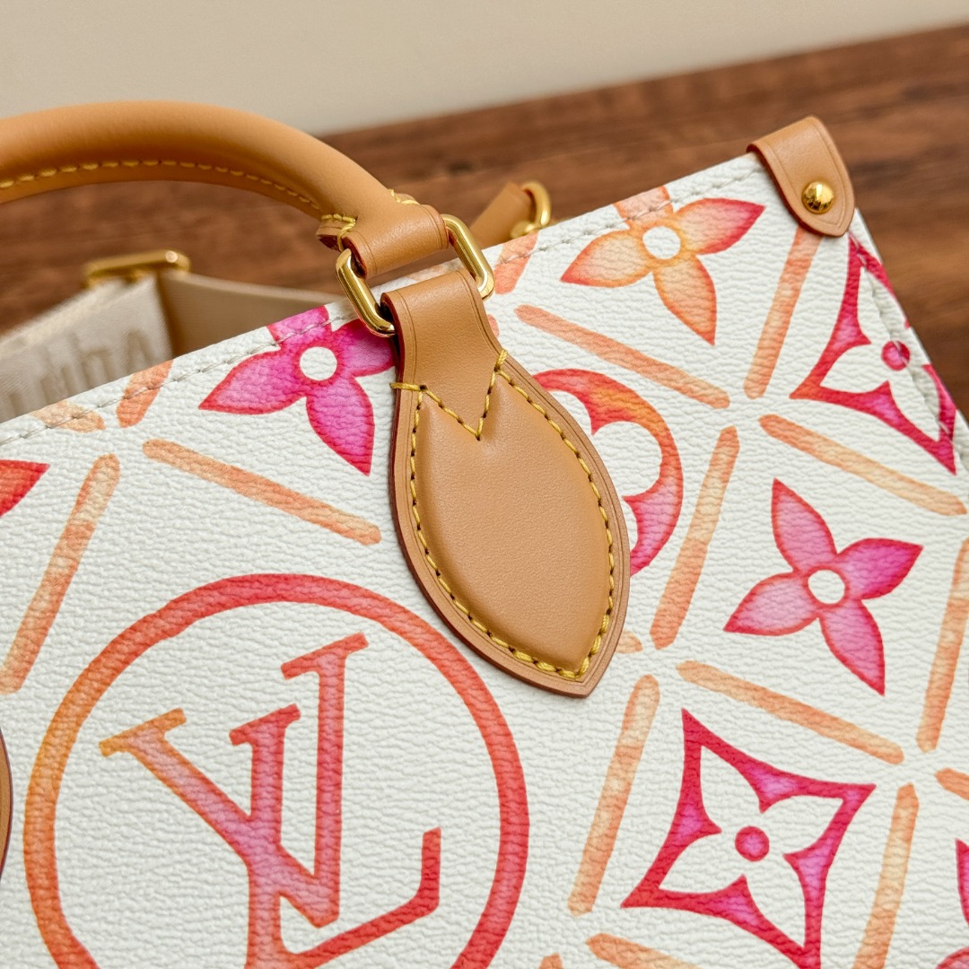 Bagsaaa M25318 LV By The Pool OnTheGo East West Coral - 25 x 13 x 10 cm