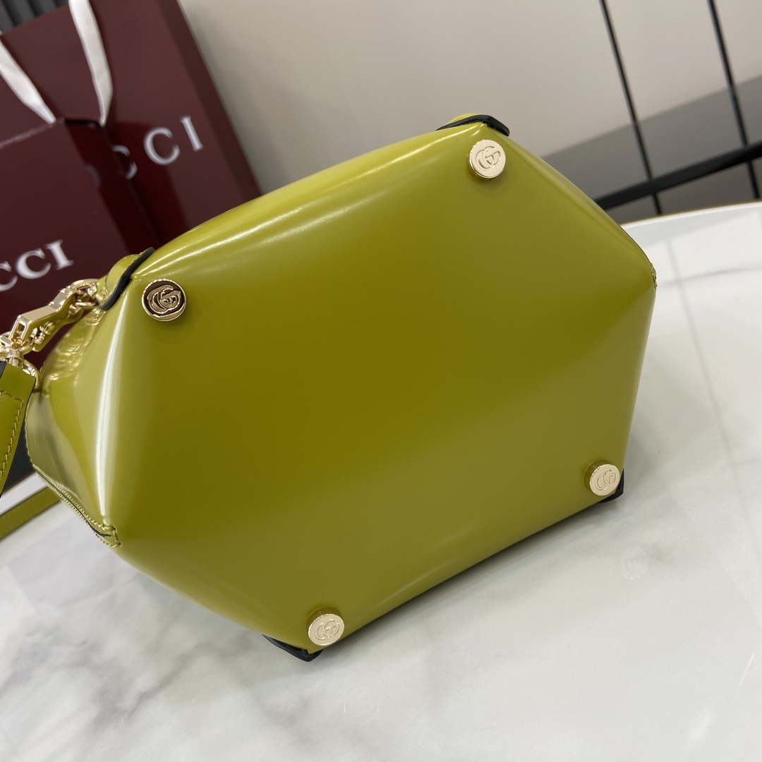Bagsaaa Gvc*1 Mini bamboo top handle tote bag 805832 green - 27x14x11.5cm