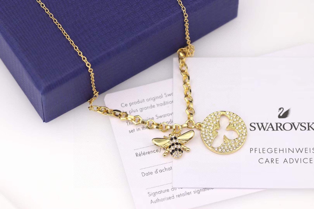 Bagsaaa Swarovski Necklace 01