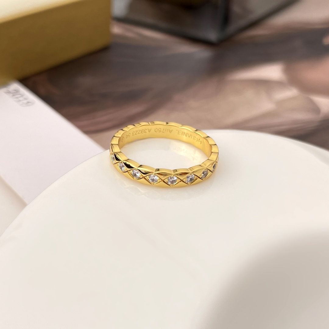 Bagsaaa Ch**el Coco Crush Mini Ring