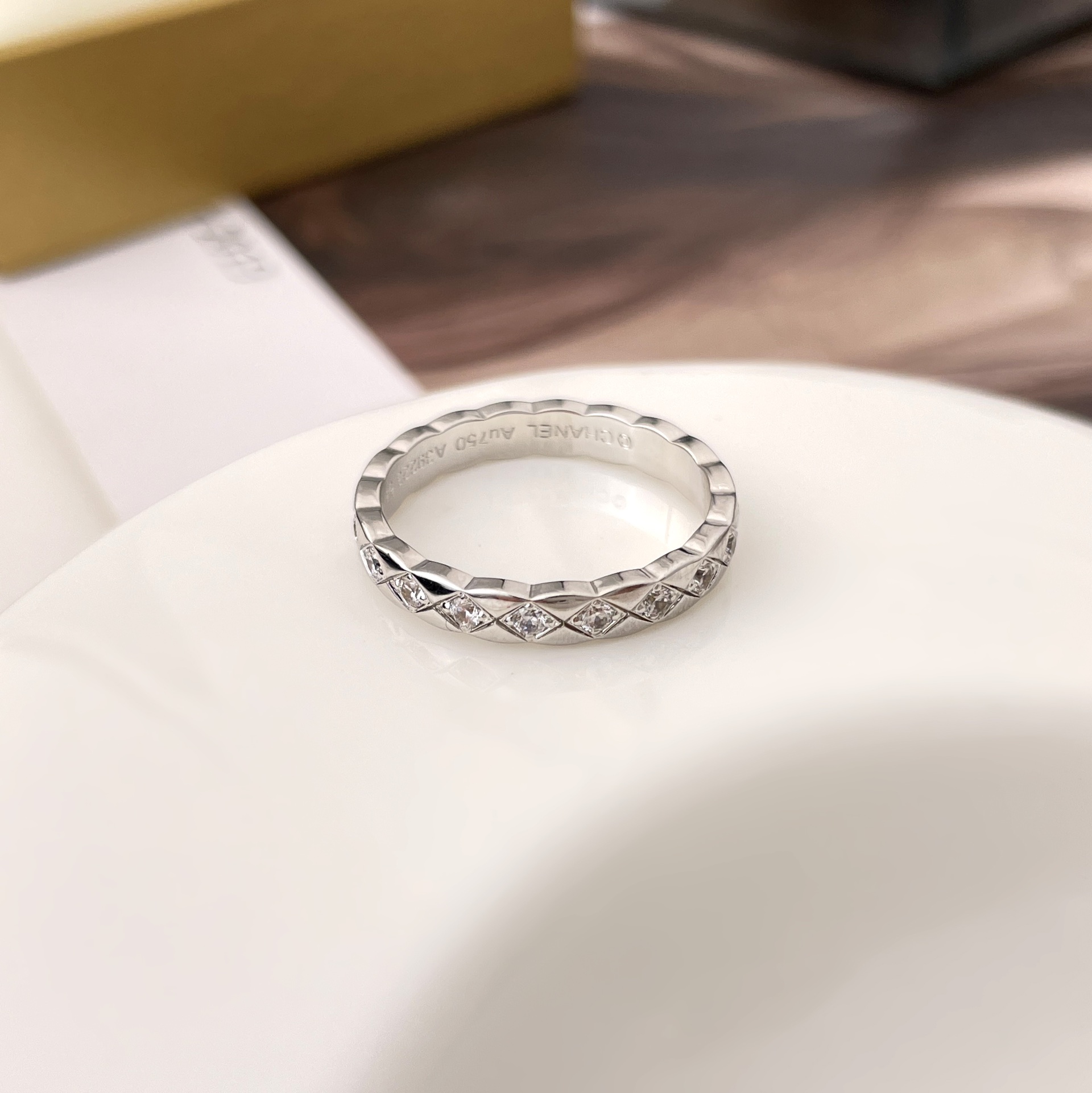 Bagsaaa Ch**el Coco Crush Mini Ring