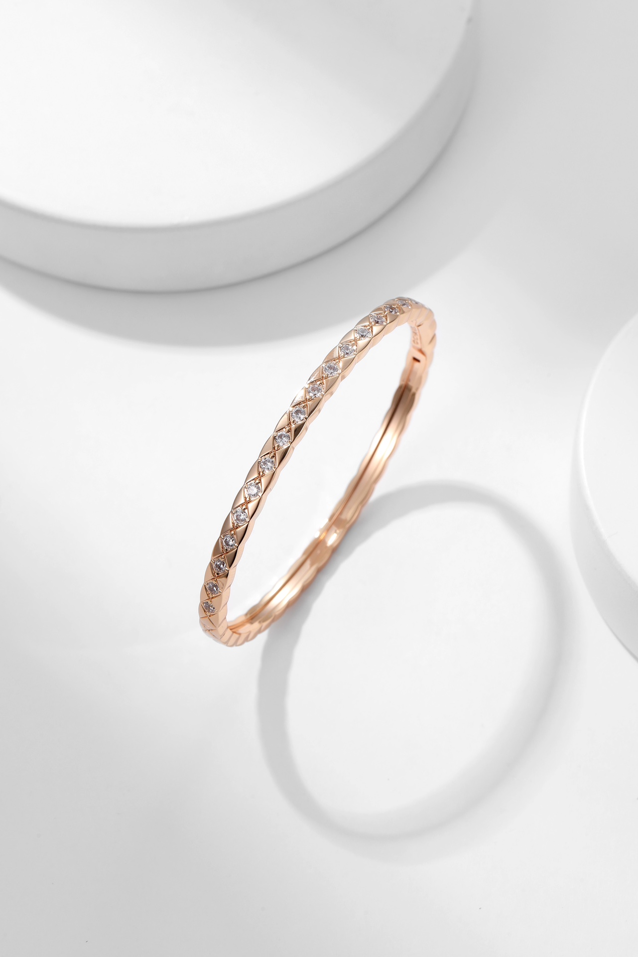 Bagsaaa Ch**el Coco Crush Bracelet Rose Gold