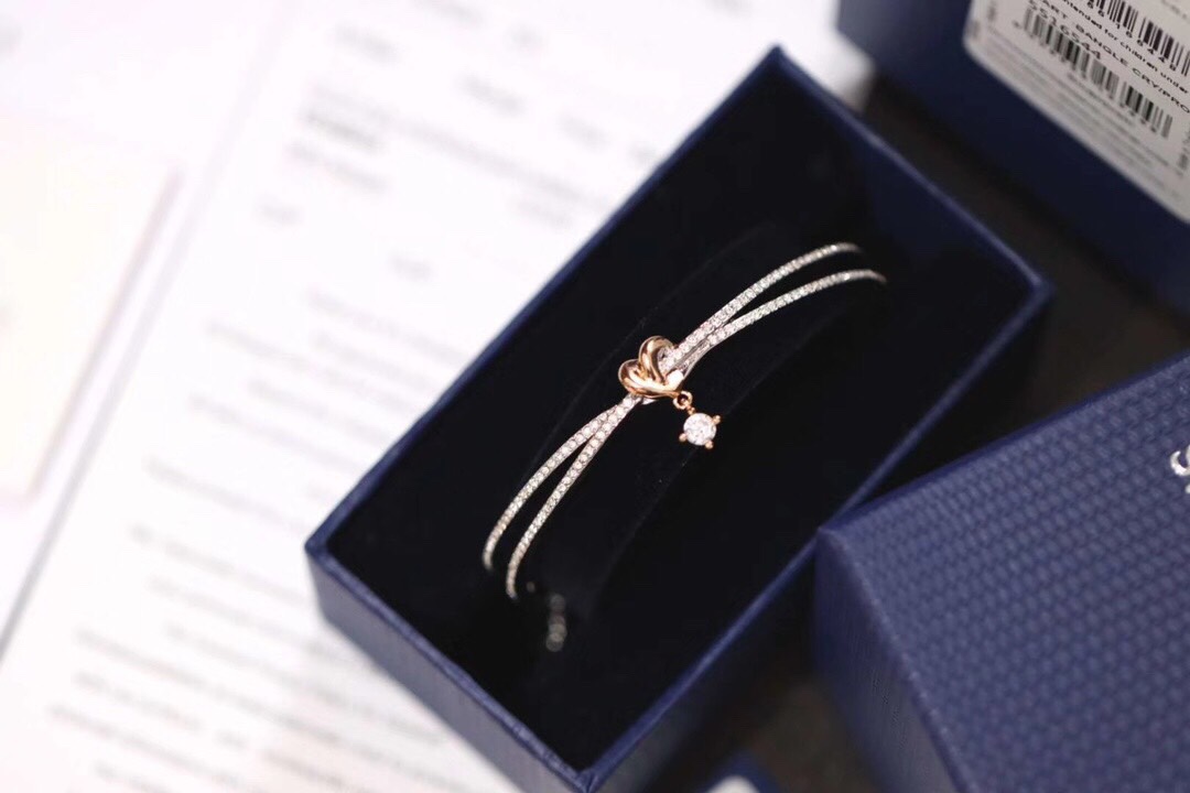 Bagsaaa Swarovski Bracelet 01