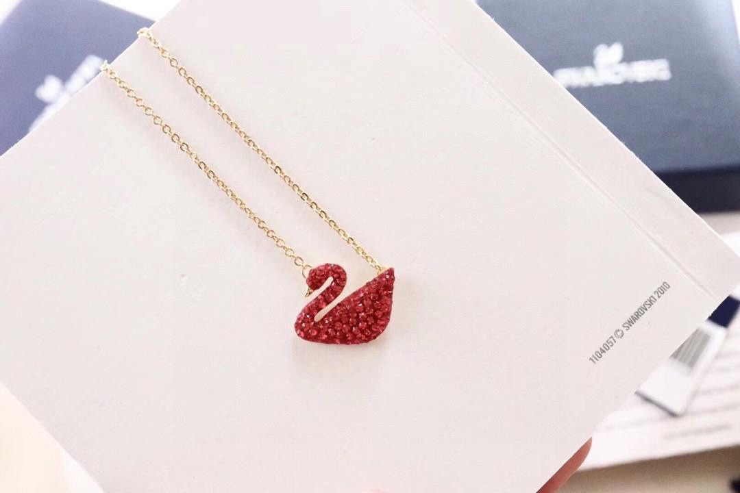 Bagsaaa Swarovski Red Swan