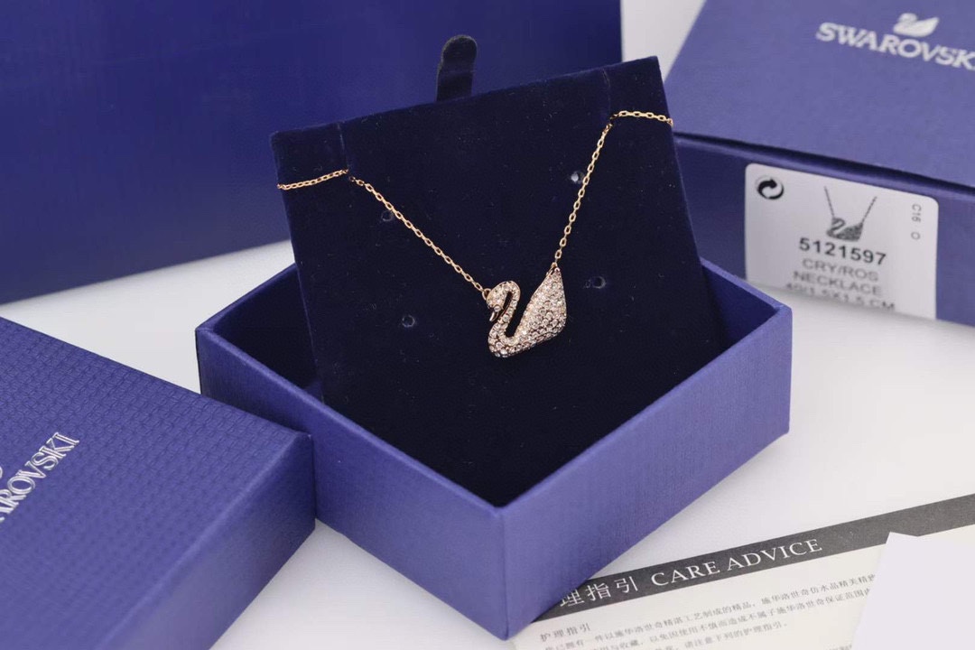 Bagsaaa Swarovski Necklace 03
