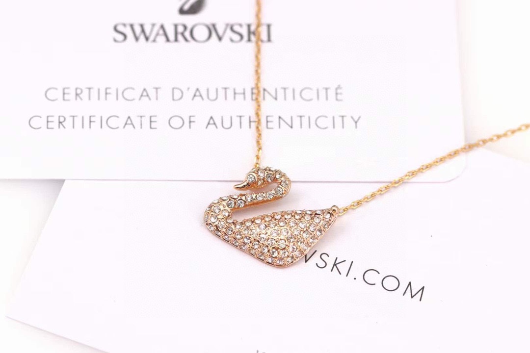 Bagsaaa Swarovski Necklace 03