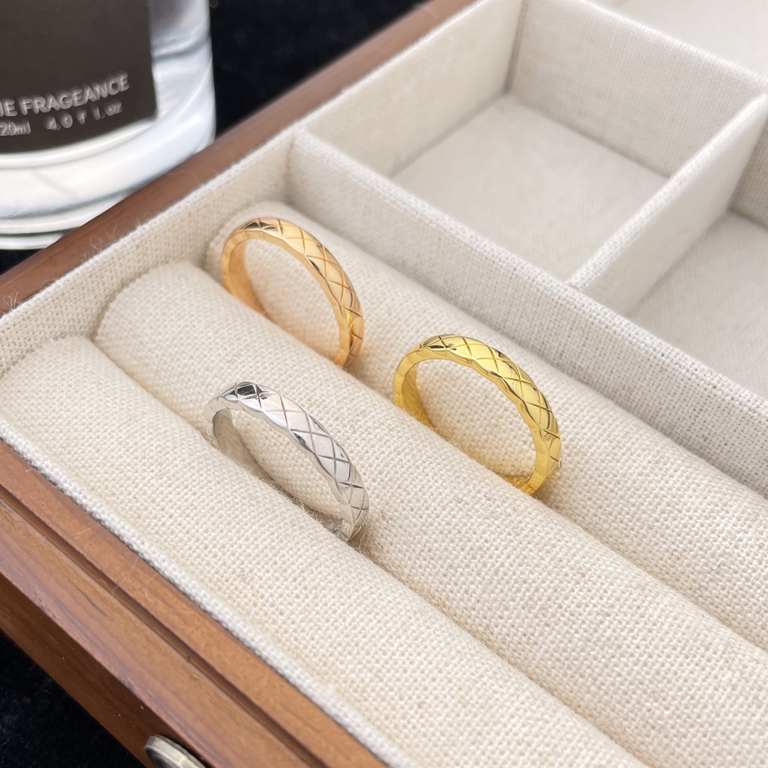 Bagsaaa Ch**el Coco Crush Mini Ring 01