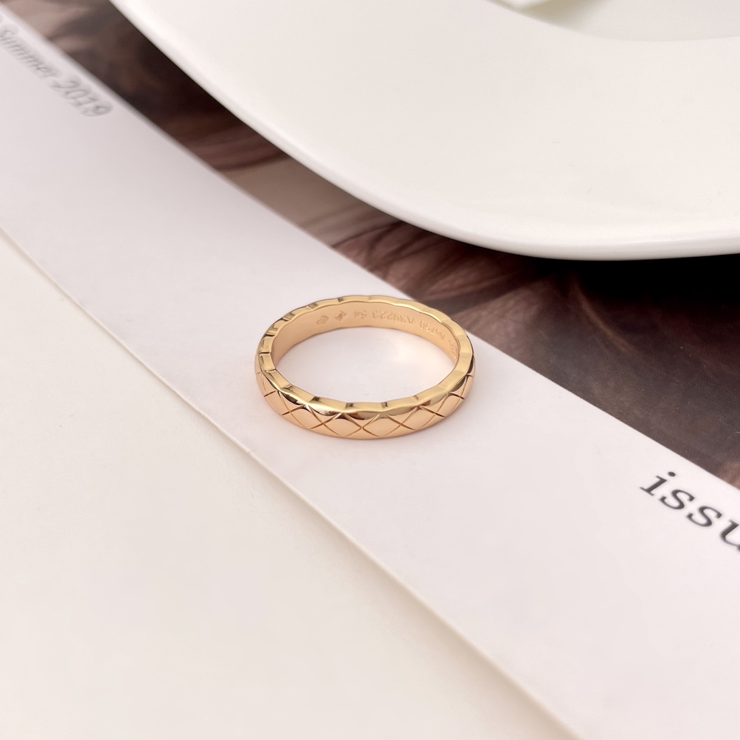 Bagsaaa Ch**el Coco Crush Mini Ring 01