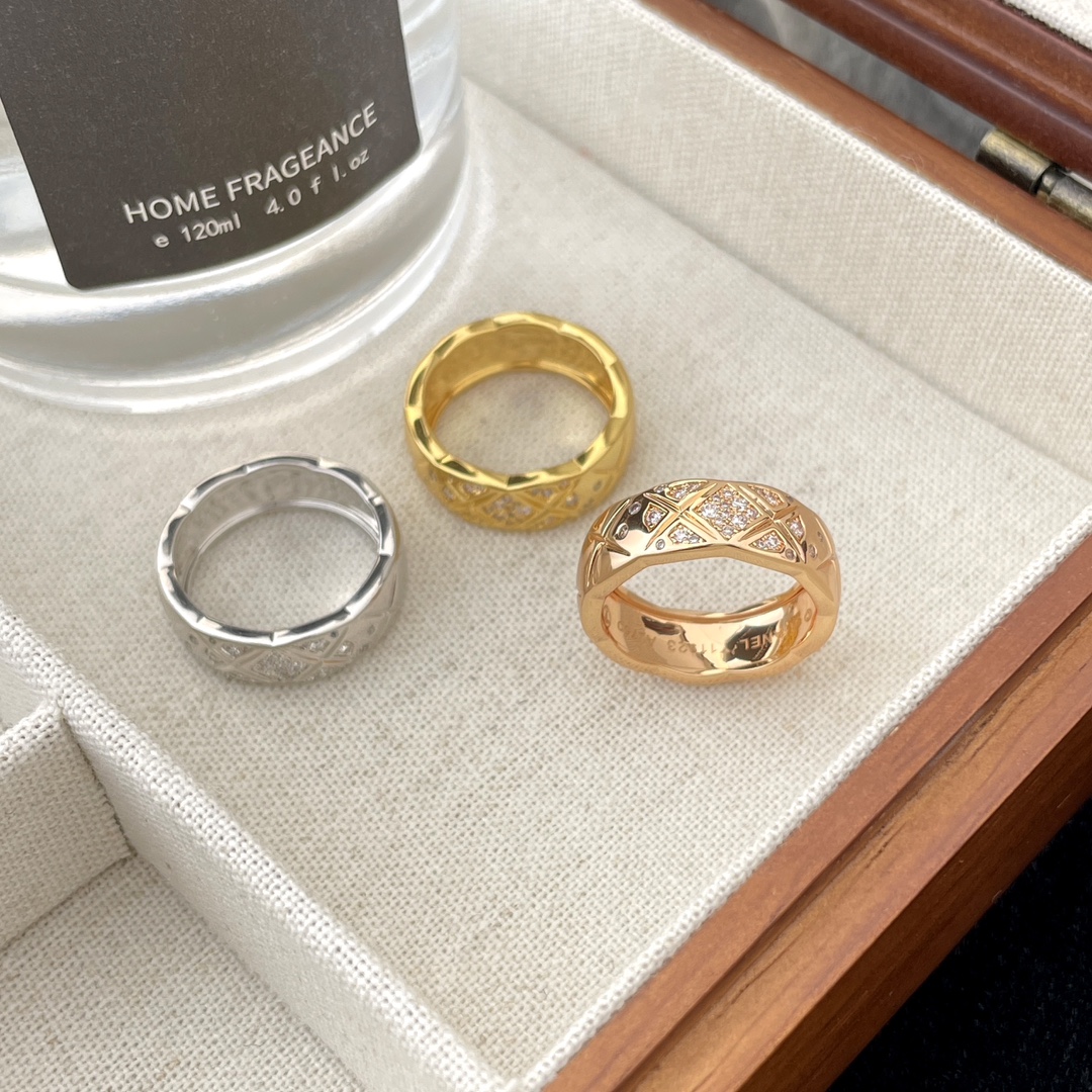 Bagsaaa Ch**el Coco Crush Ring 01