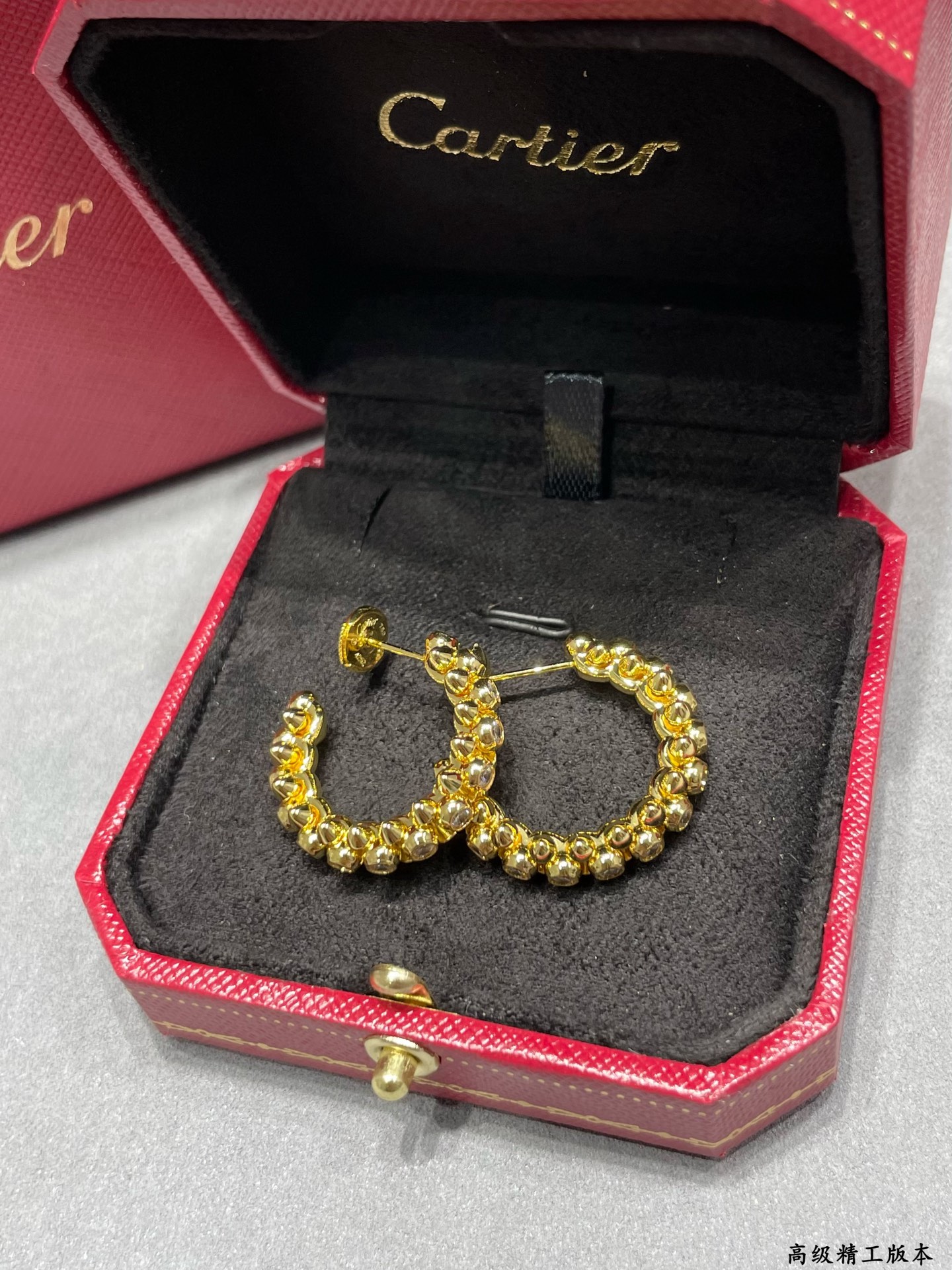 Bagsaaa Ca*t1er Gold Earrings
