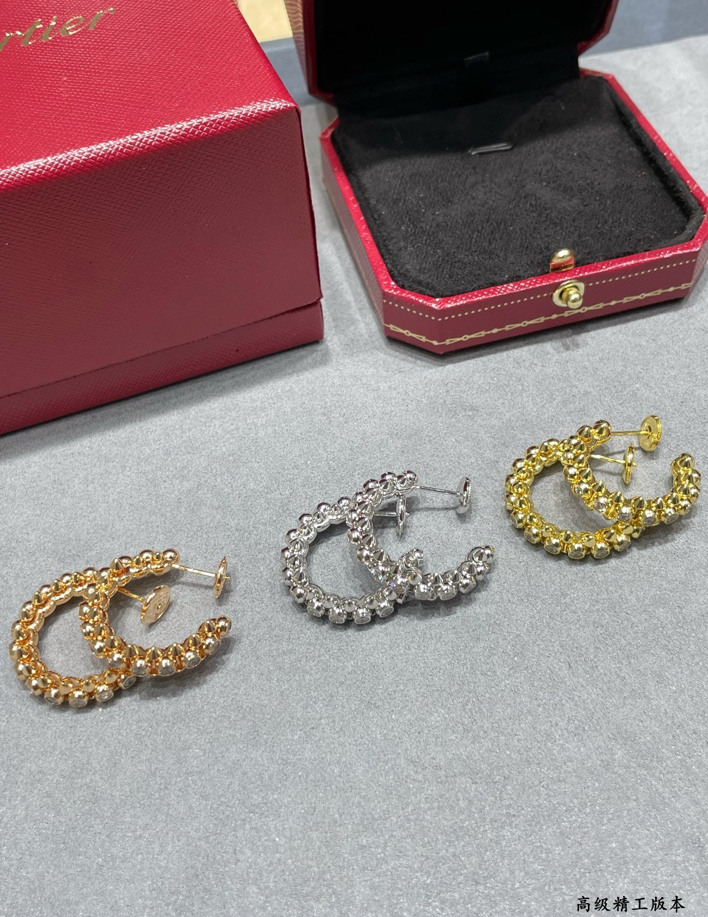Bagsaaa Ca*t1er Rose Gold Earrings