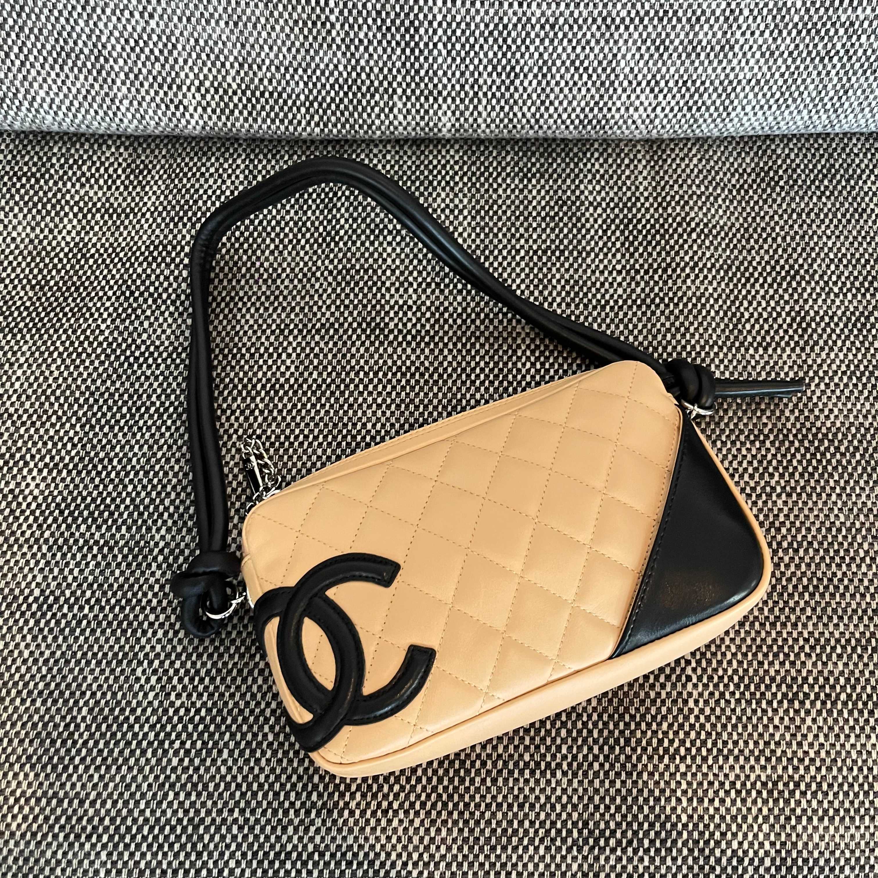 Bagsaaa Ch**el Cambon Shoulder Bag Beige Lambskin - 21cm