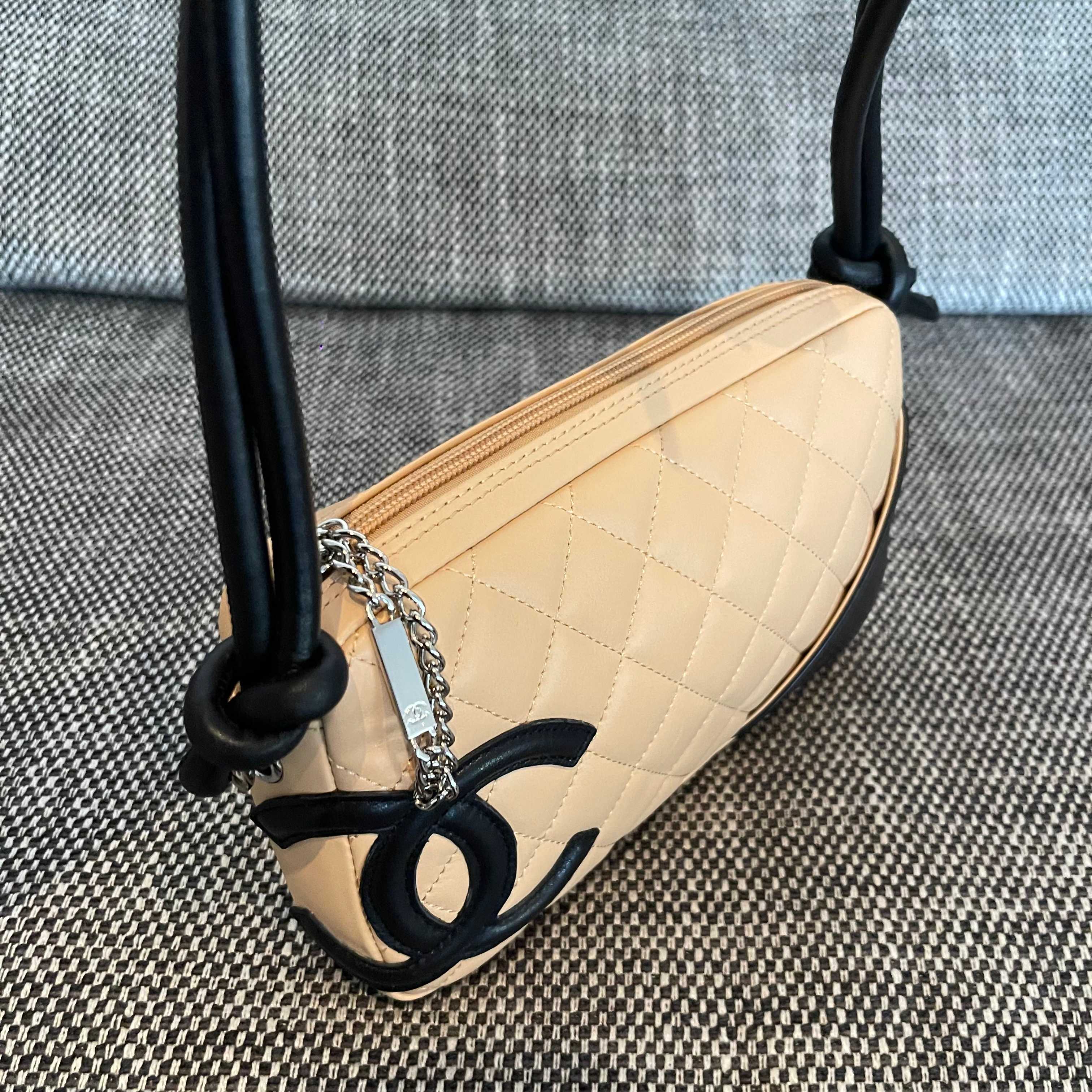 Bagsaaa Ch**el Cambon Shoulder Bag Beige Lambskin - 21cm