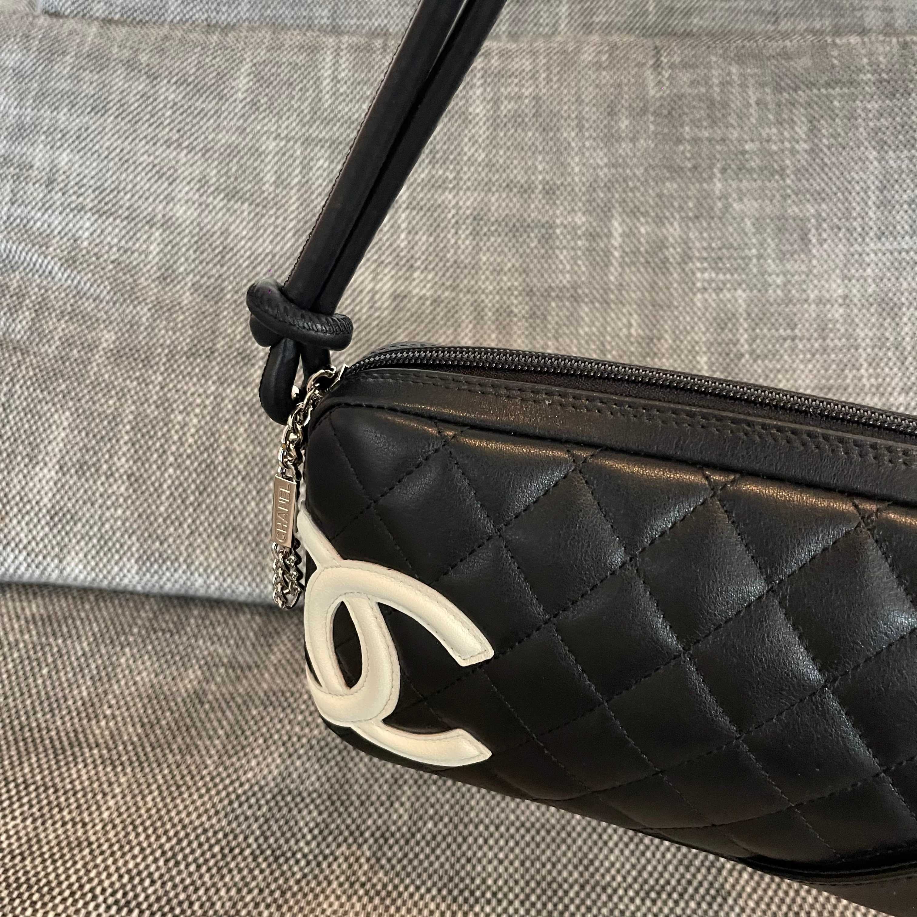Bagsaaa Ch**el Cambon Shoulder Bag Black Lambskin - 21cm