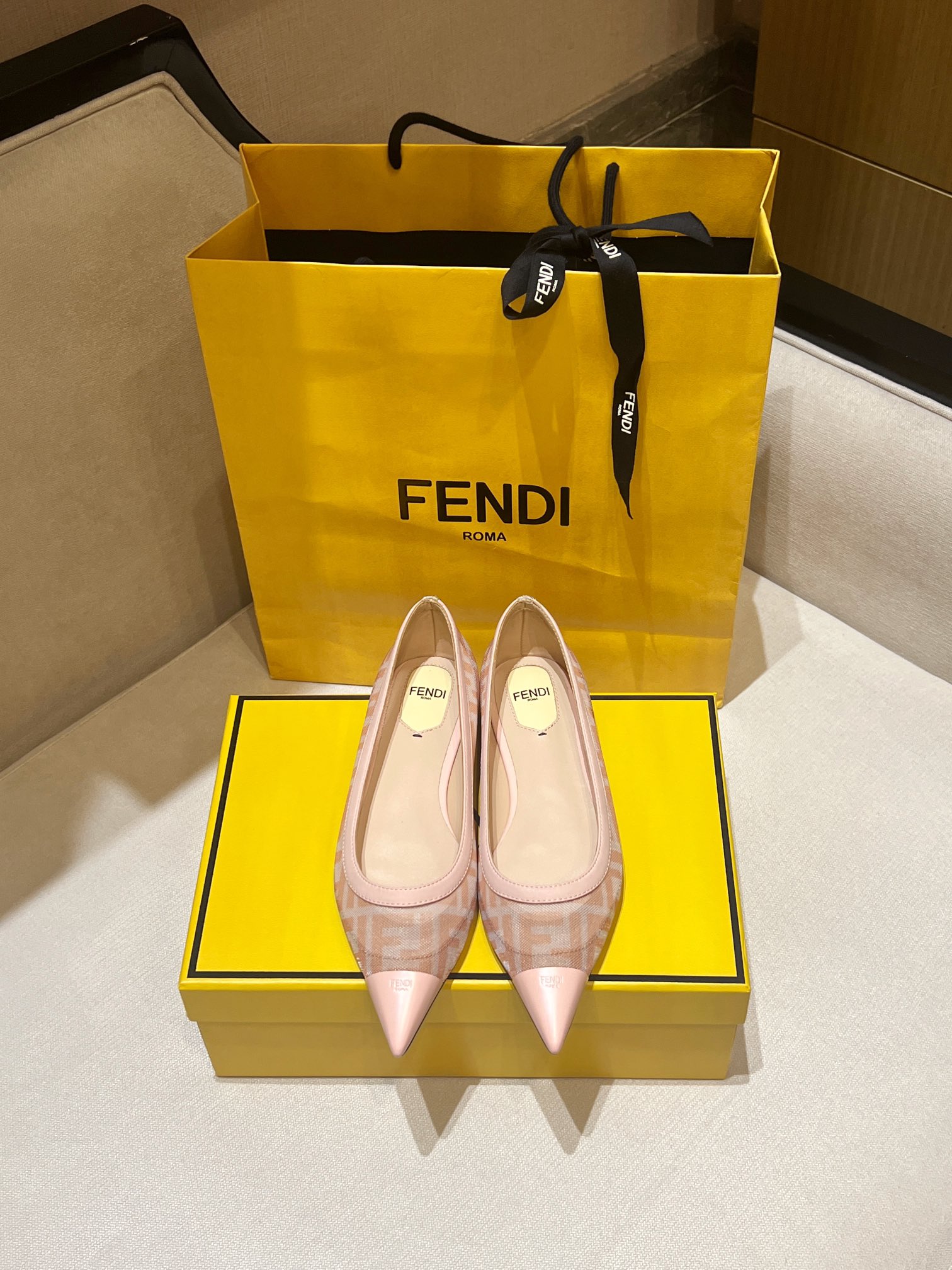 Bagsaaa F**di Colibrì Pink leather and FF mesh ballet flats