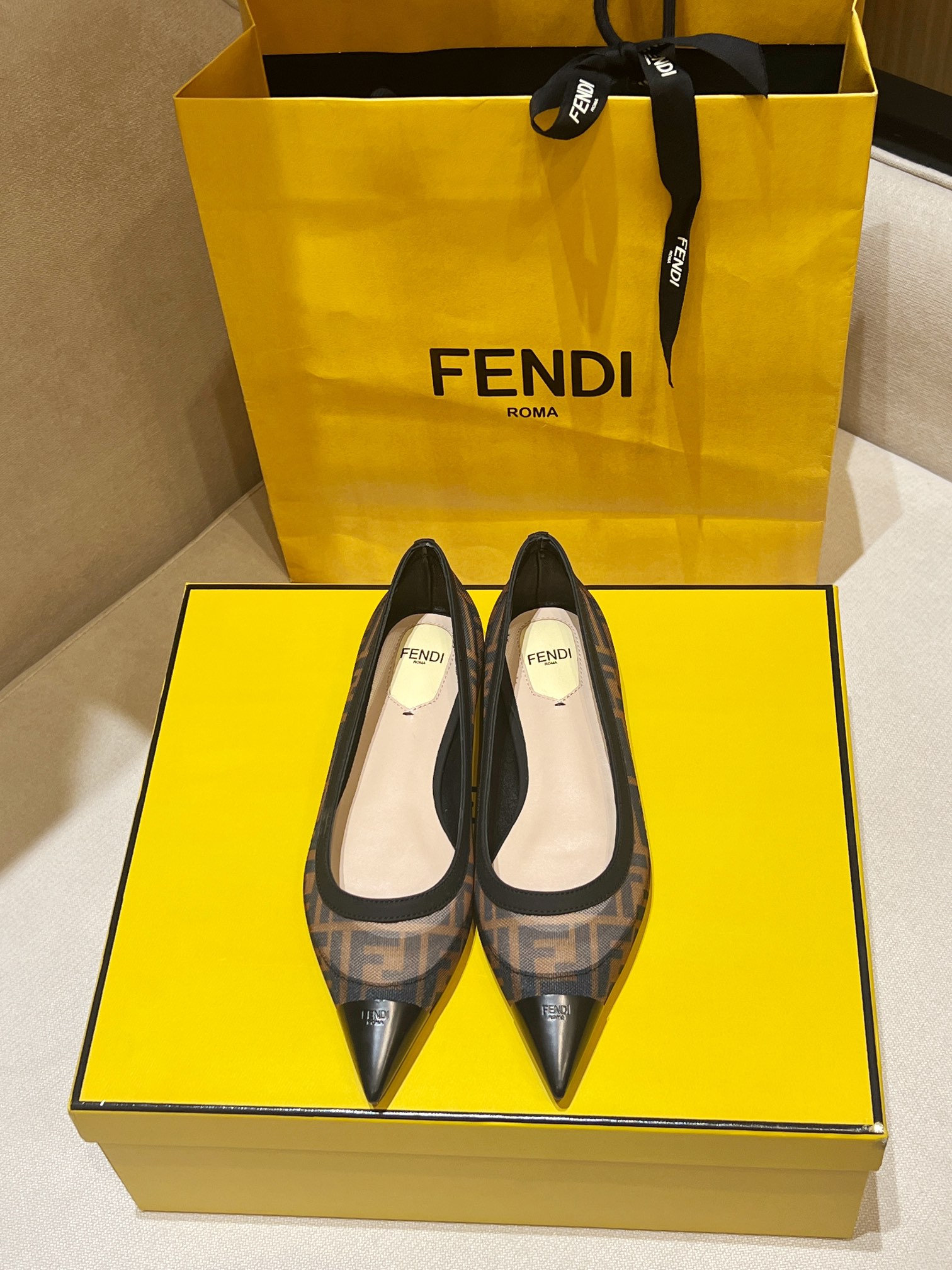 Bagsaaa F**di Colibrì Black leather and FF mesh ballet flats