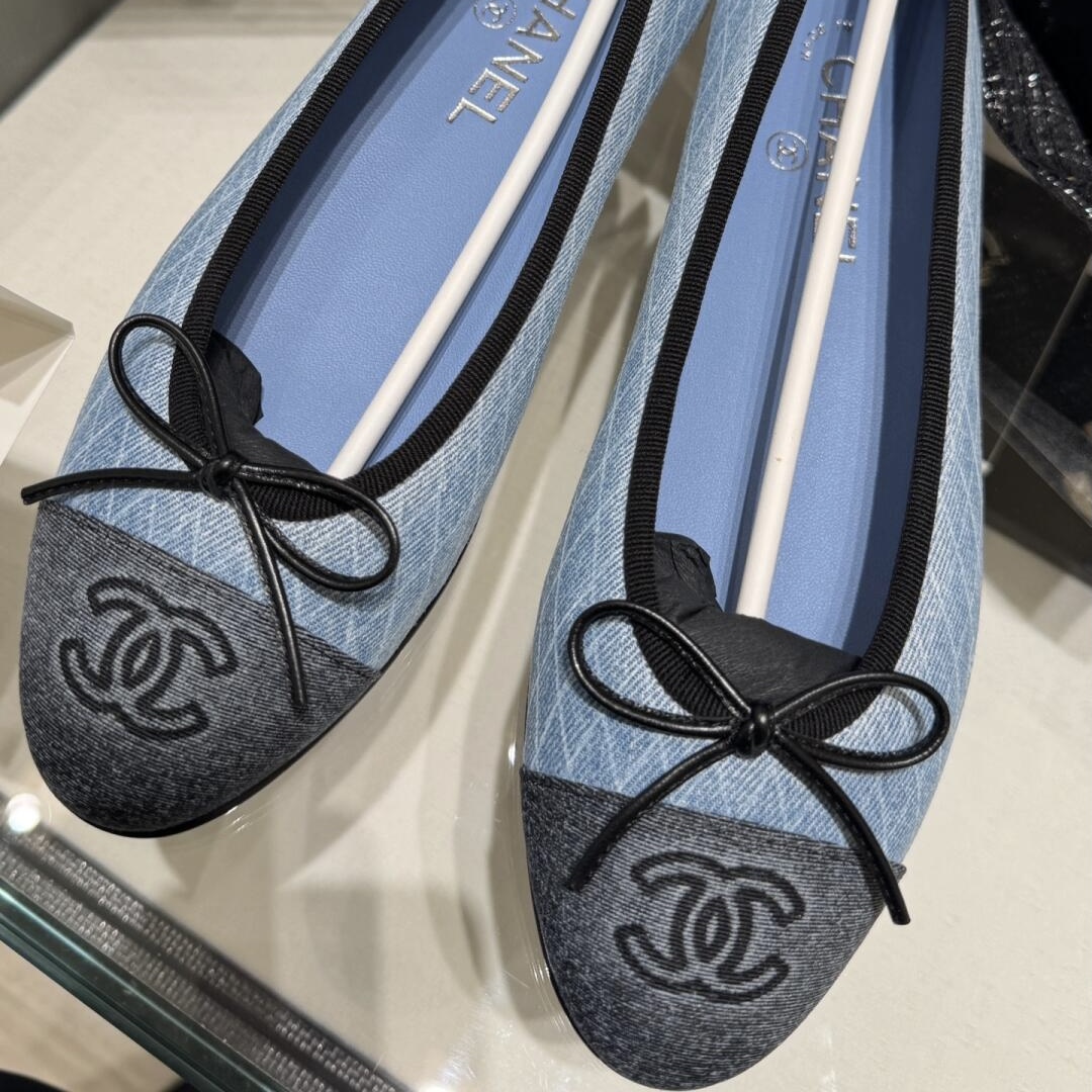 Bagsaaa Ch**el Ballet Flats In Blue Denim With Cc Logo And Black Toe