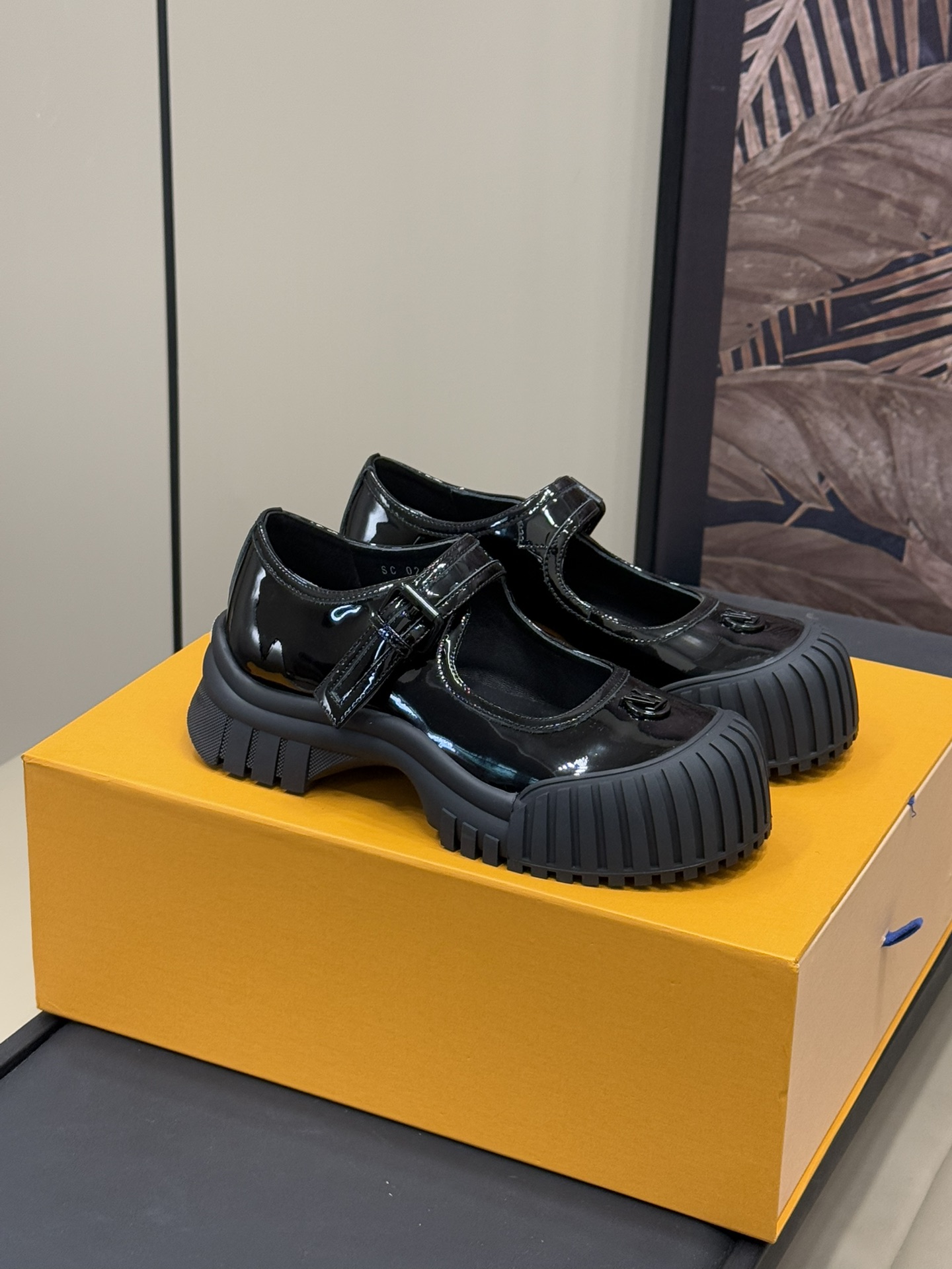 Bagsaaa L0vis Vvtt0n Ruby Flat Mary Jane Loafer Black