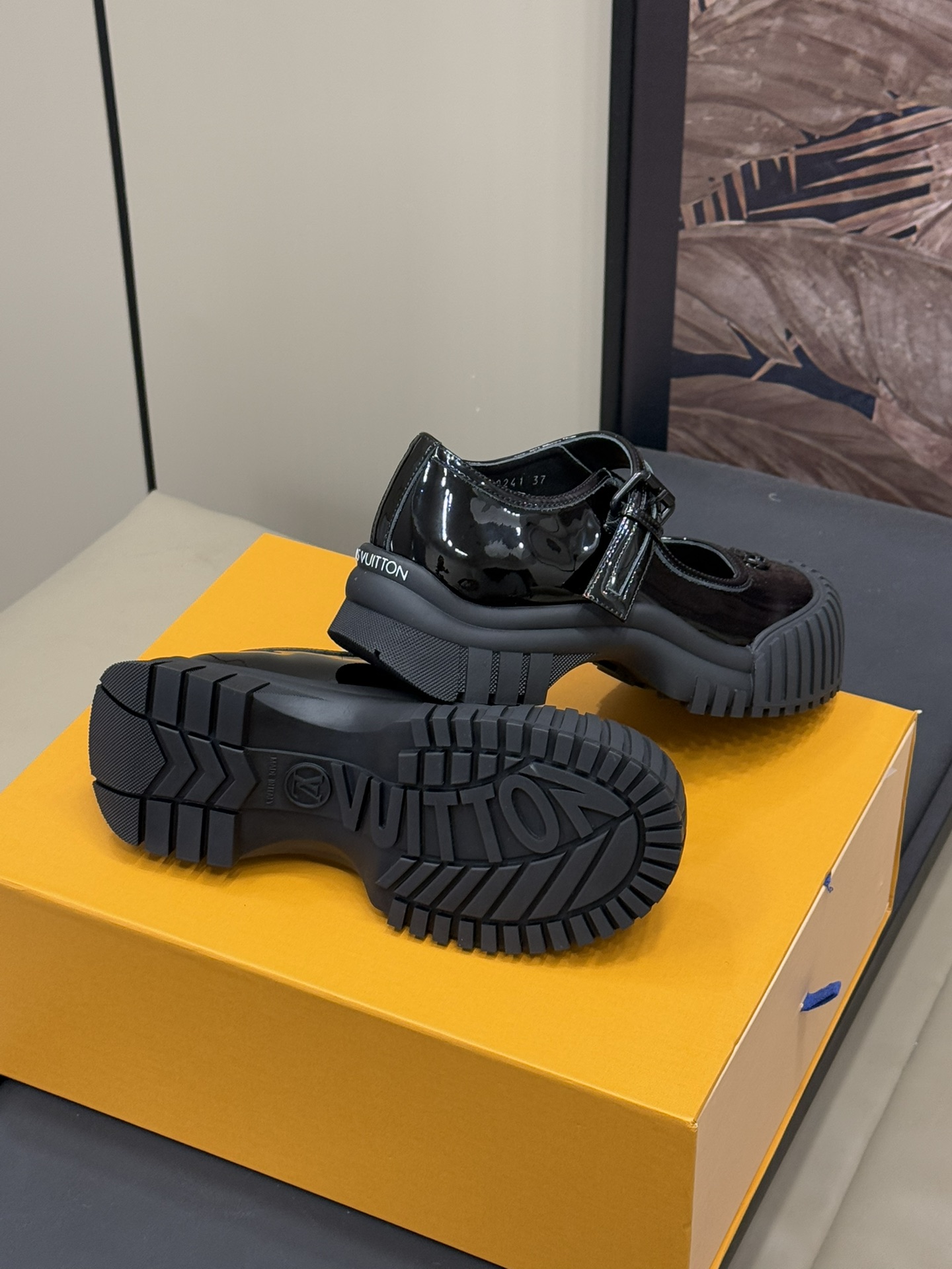 Bagsaaa L0vis Vvtt0n Ruby Flat Mary Jane Loafer Black