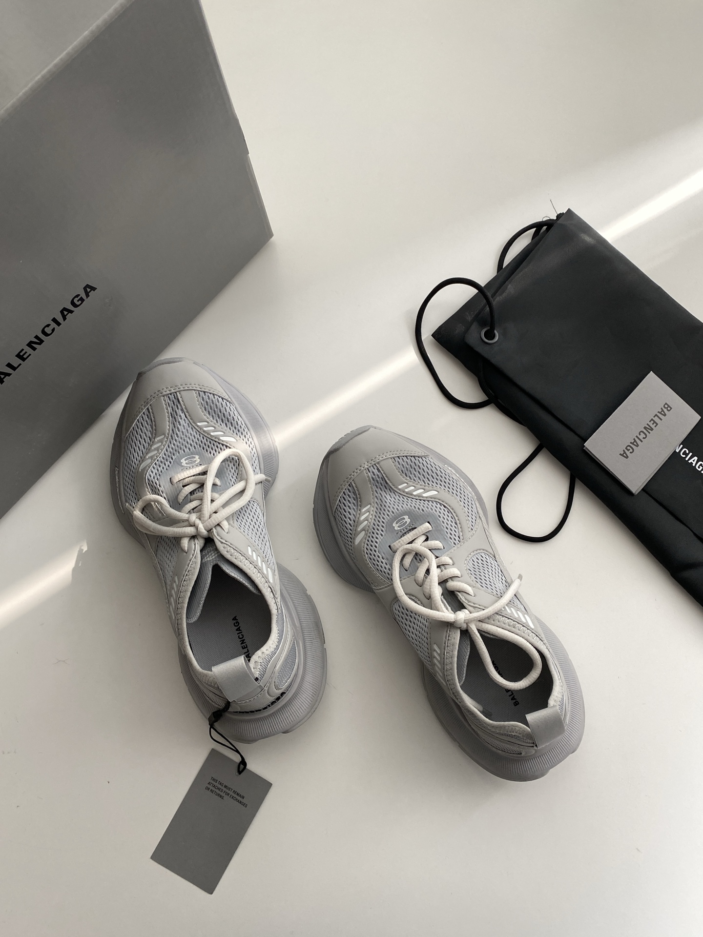 Bagsaaa Ba1en*iaga Circuit Lace-Up Sneakers Gray
