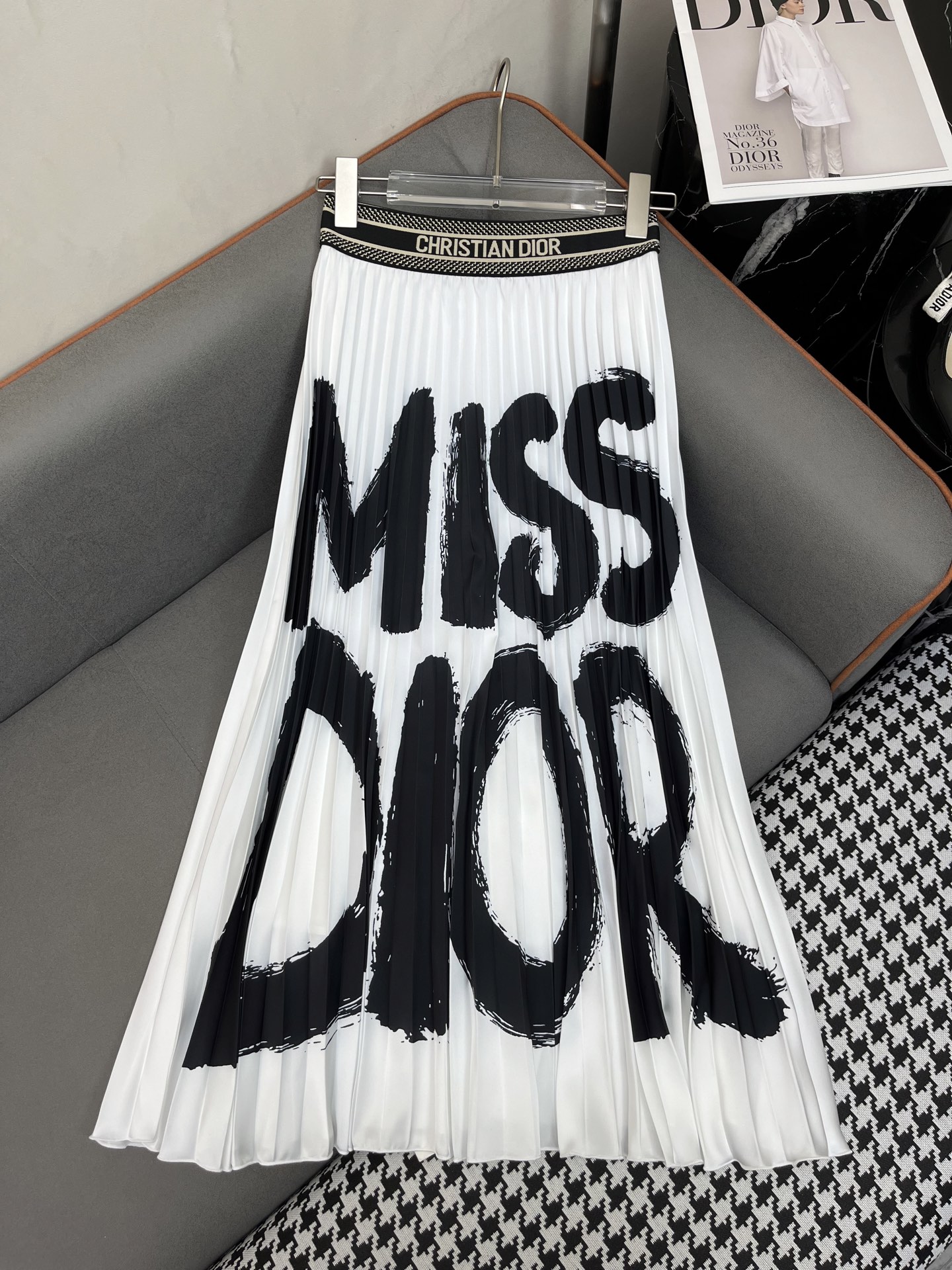 Bagsaaa Miss D10r Long Skirt White